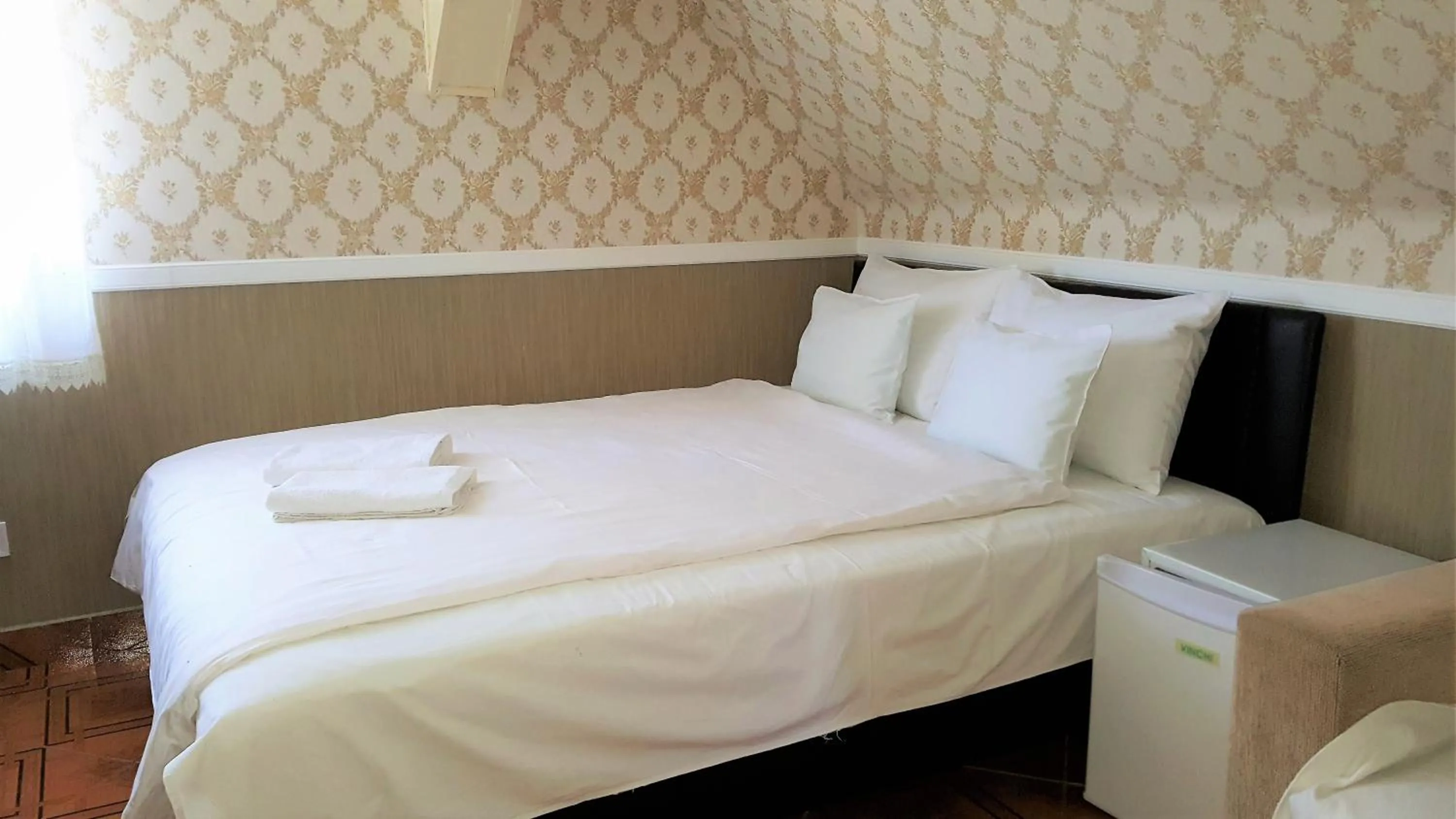 Bedroom, Bed in Kitti Panzió