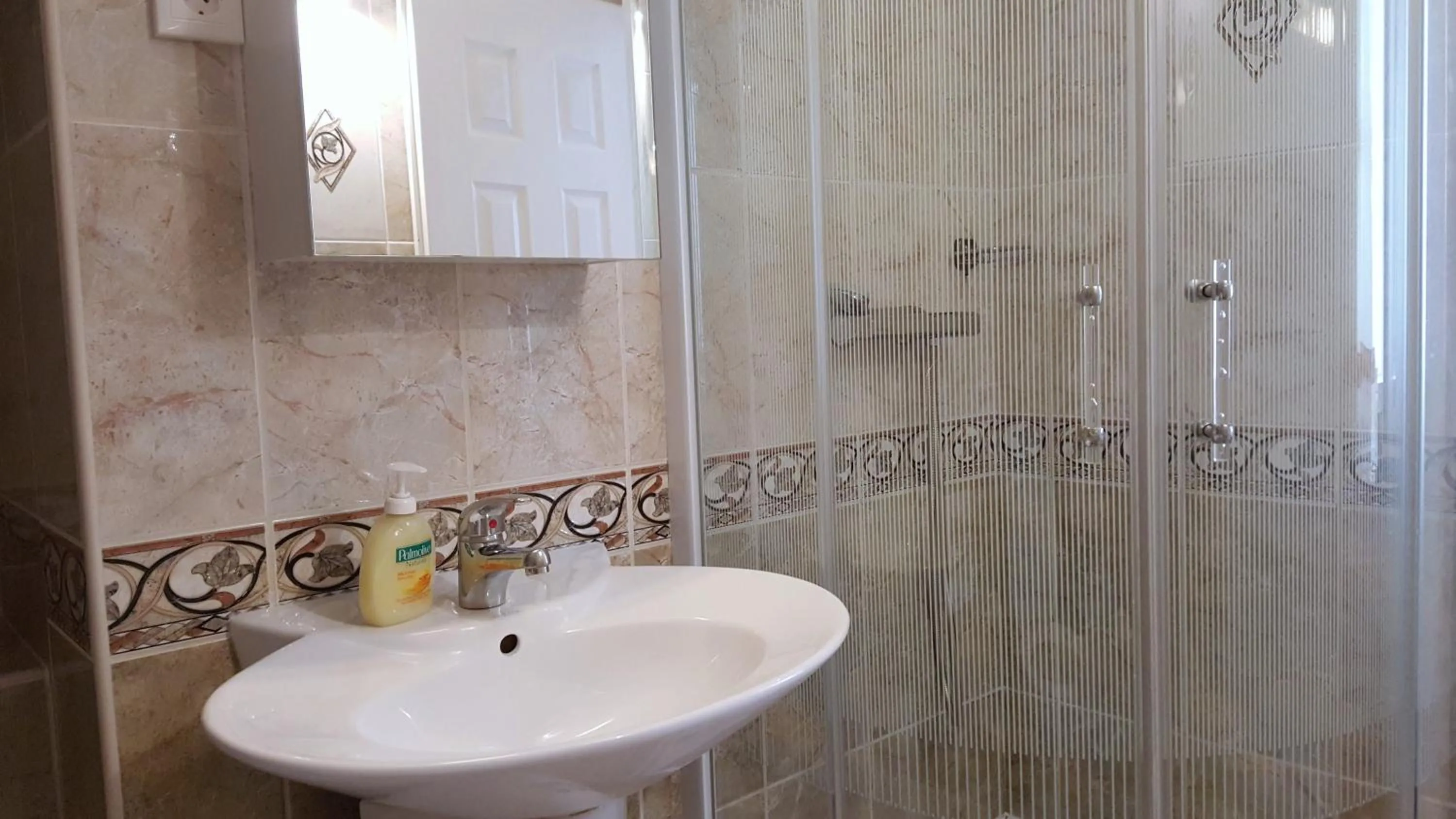 Bathroom in Kitti Panzió