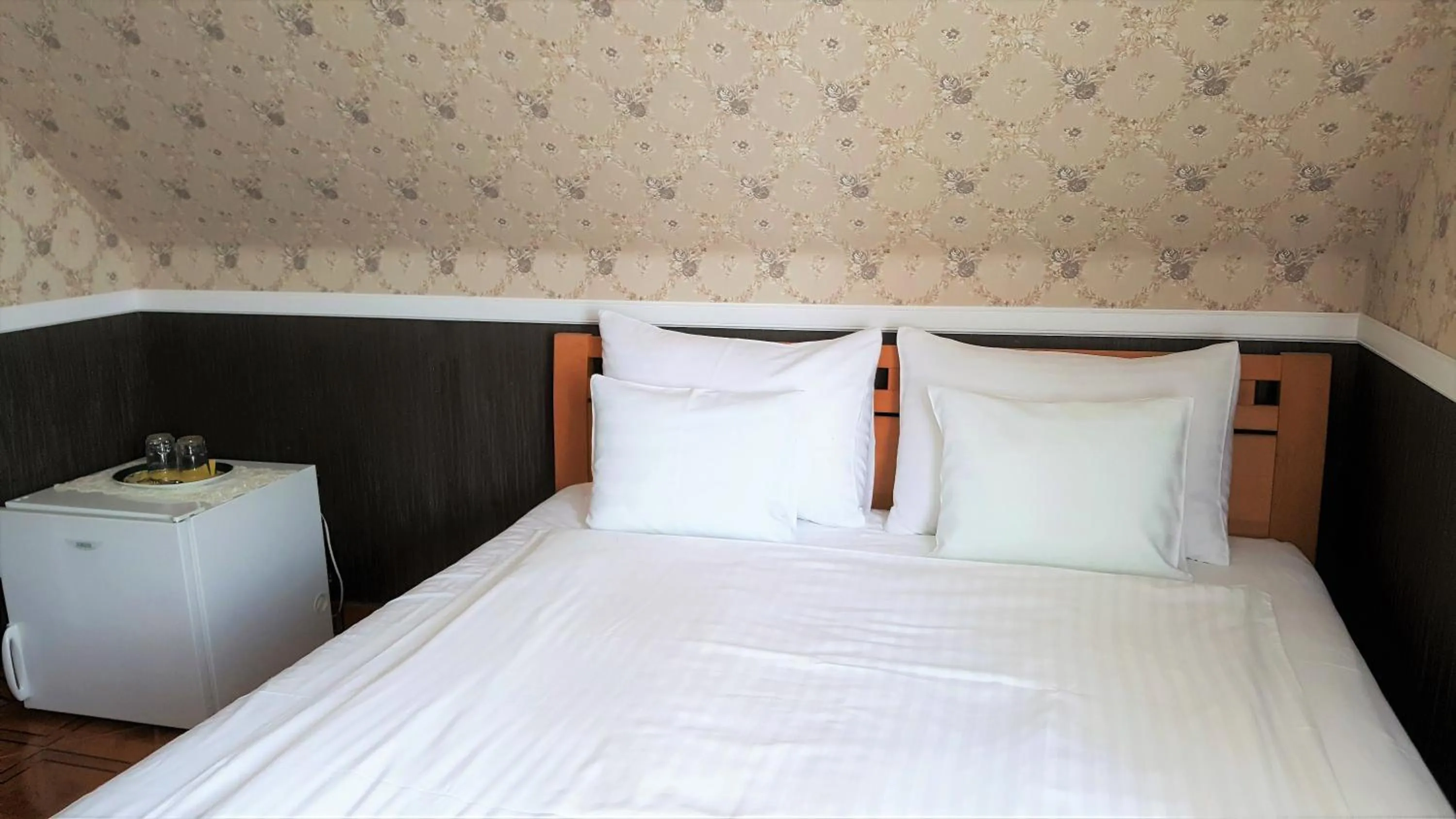 Bed in Kitti Panzió