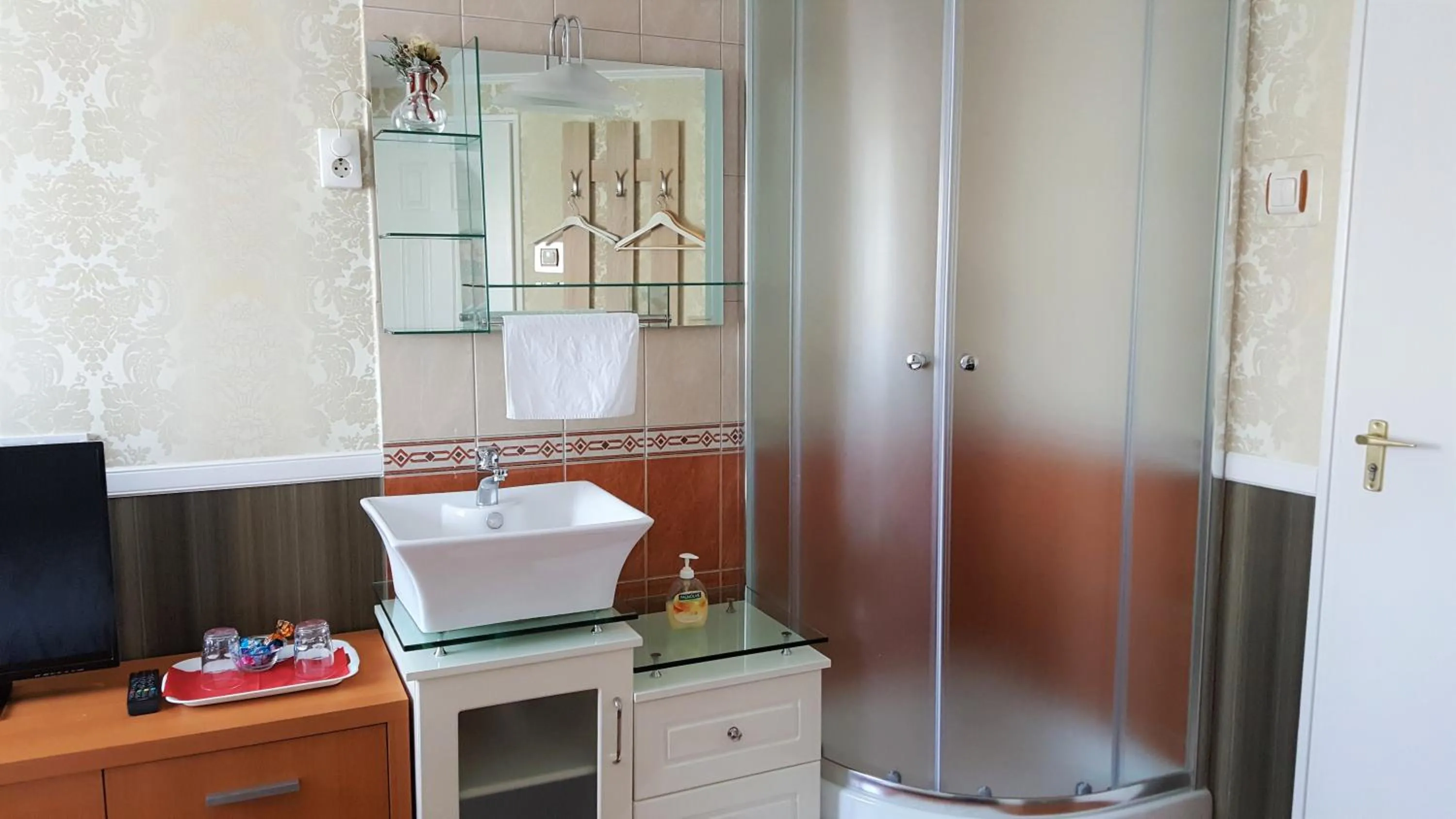 Bedroom in Kitti Panzió