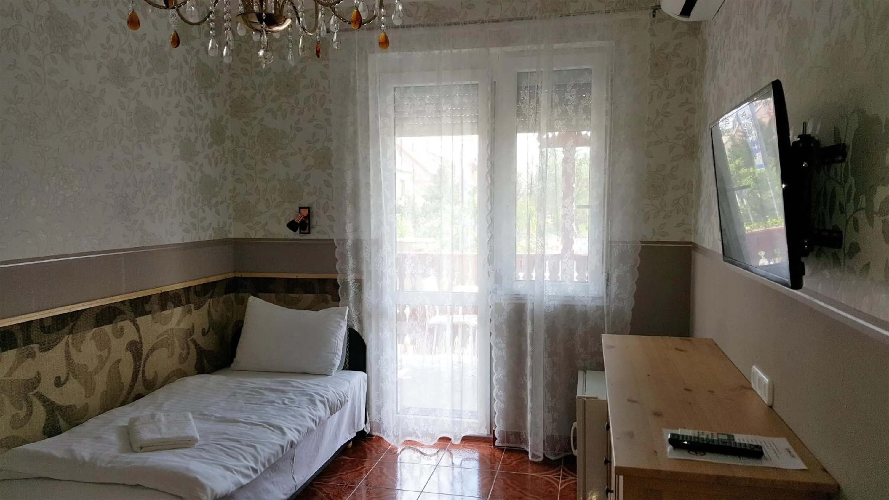 Bedroom, Bed in Kitti Panzió