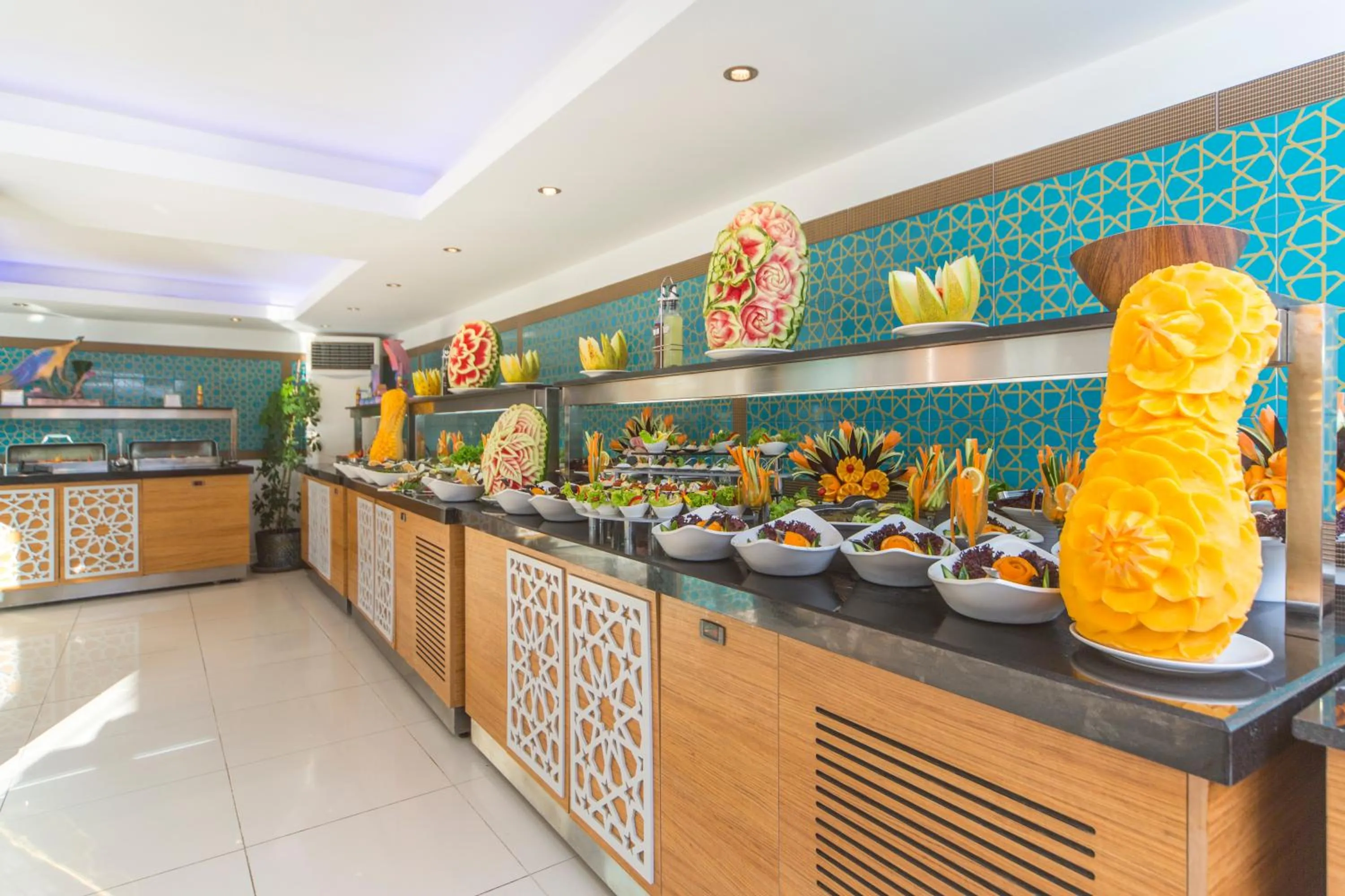 Food and drinks in Kleopatra Atlas Hotel - Adults Only