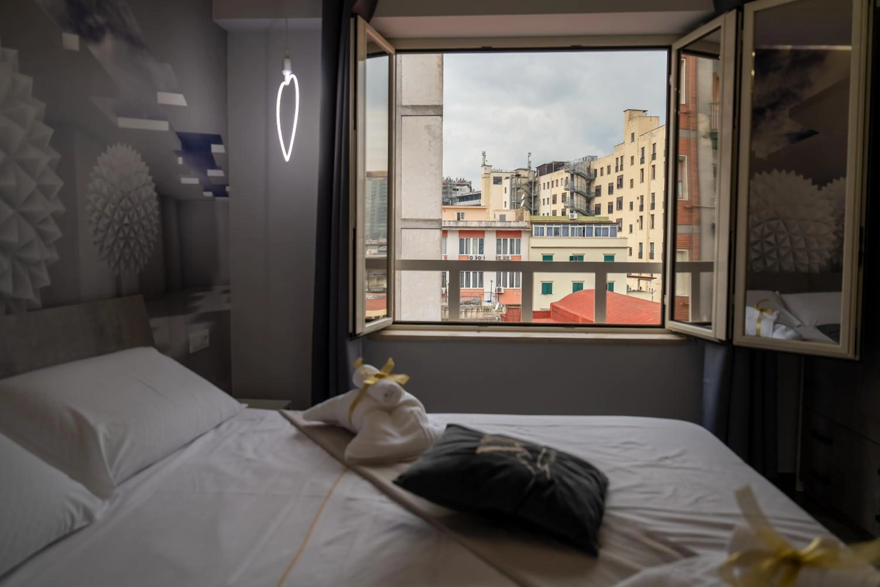 Bed in Napolitano Rooms - Central Station