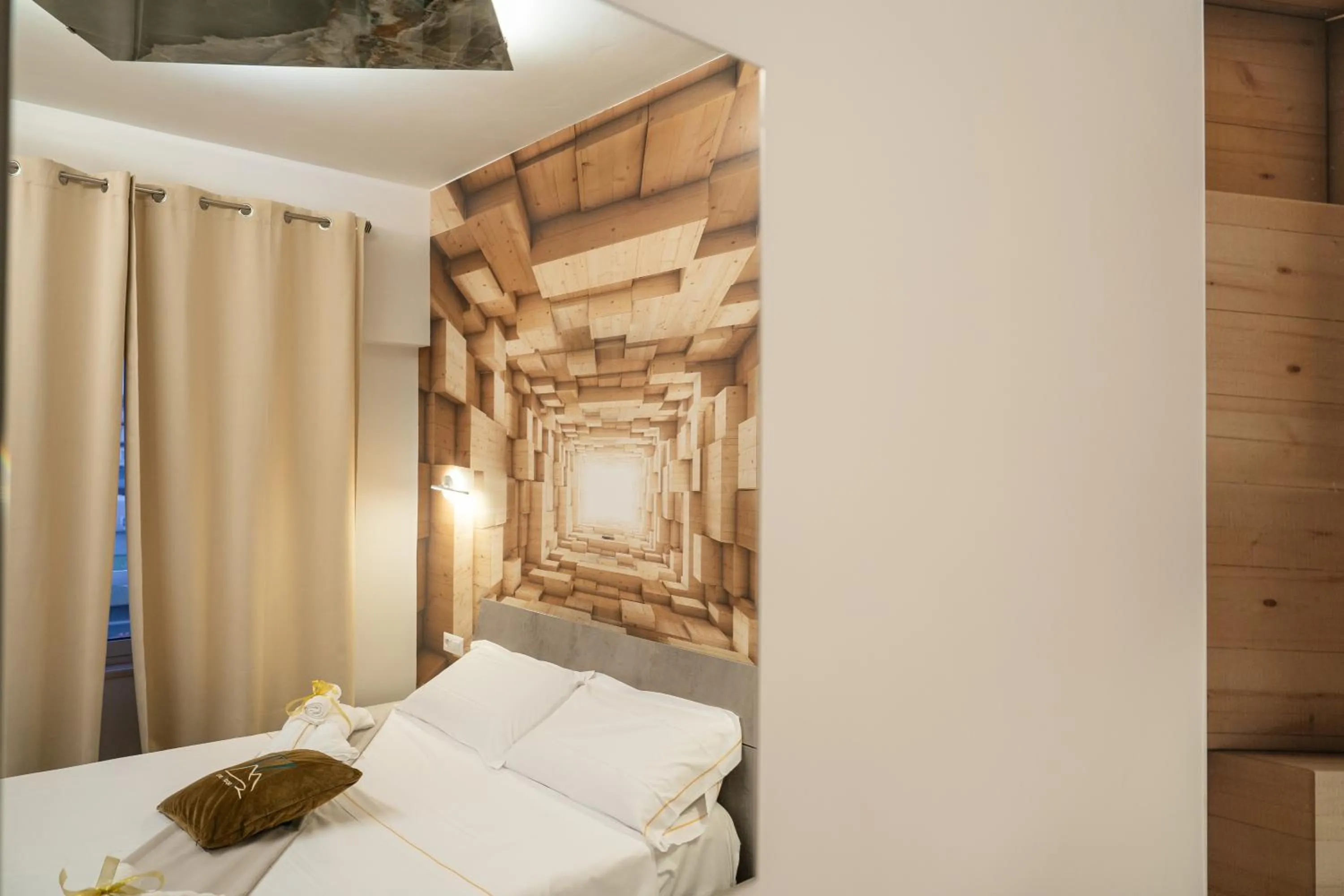 Bedroom, Bed in Napolitano Rooms - Central Station