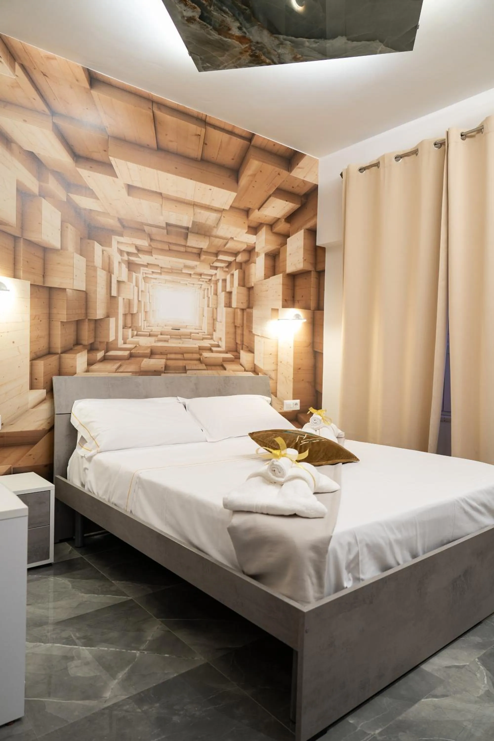 Photo of the whole room, Bed in Napolitano Rooms - Central Station