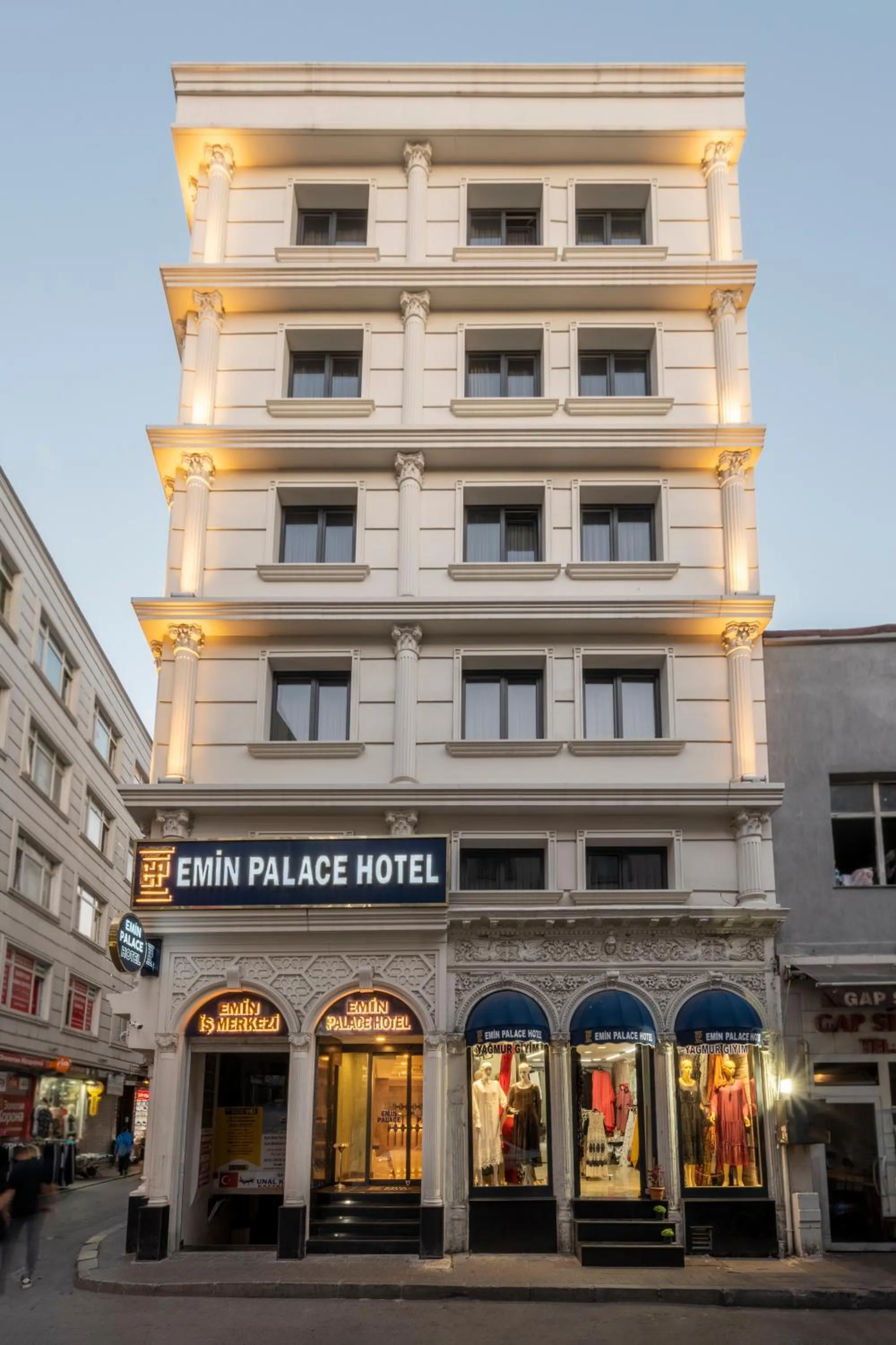 Property building in Emin Palace