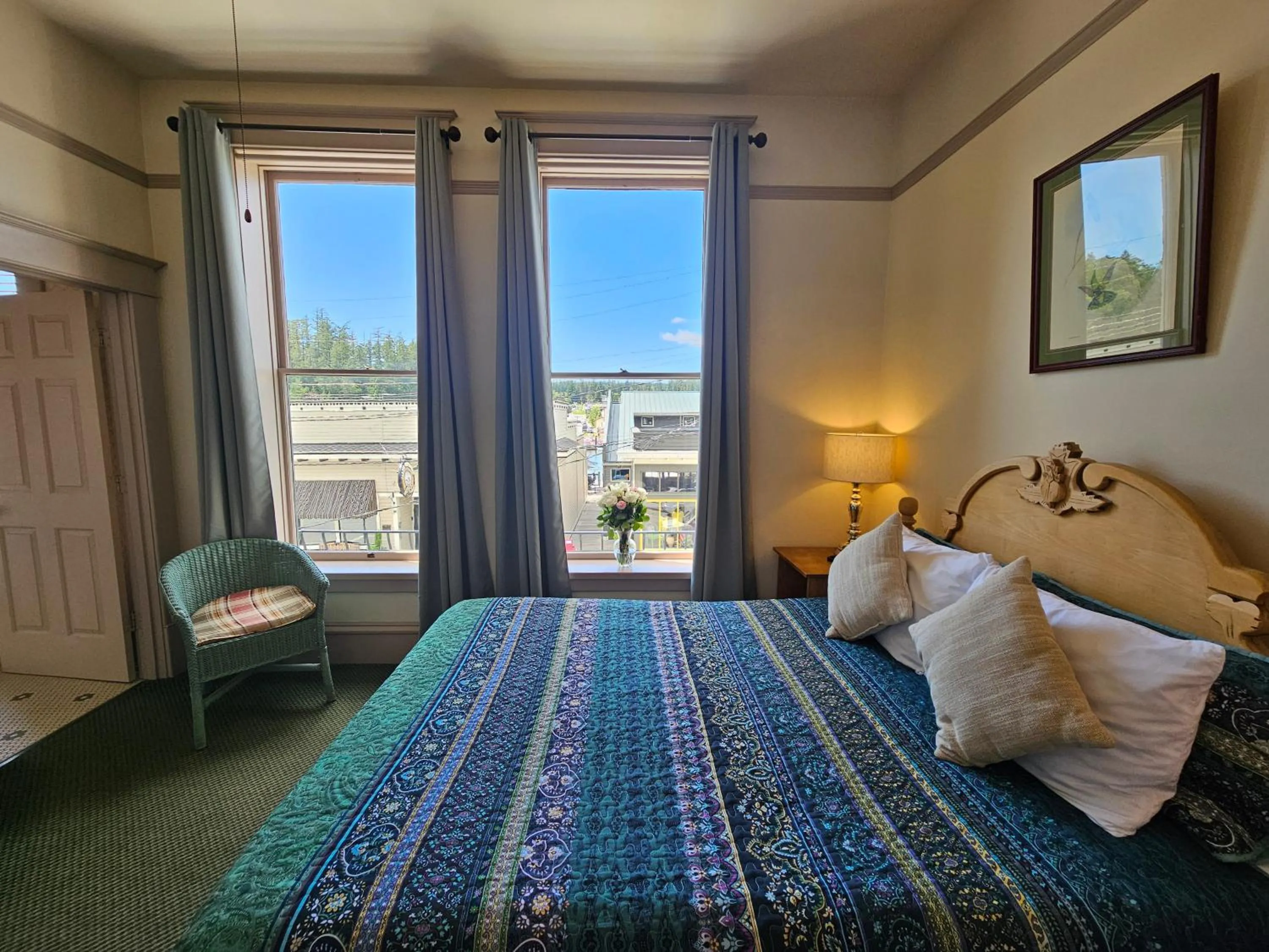 Bed in Hotel Planter