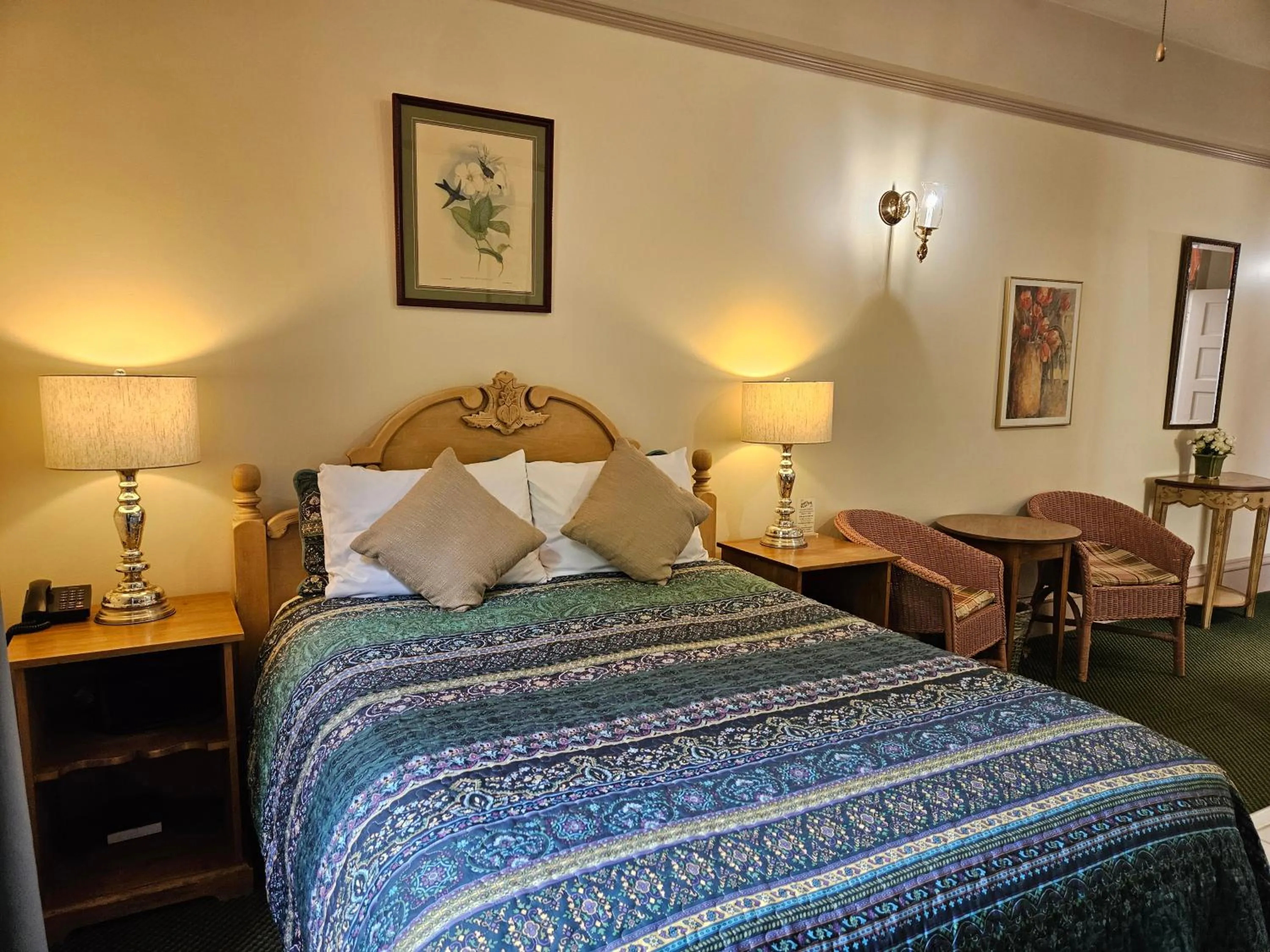 Bed in Hotel Planter