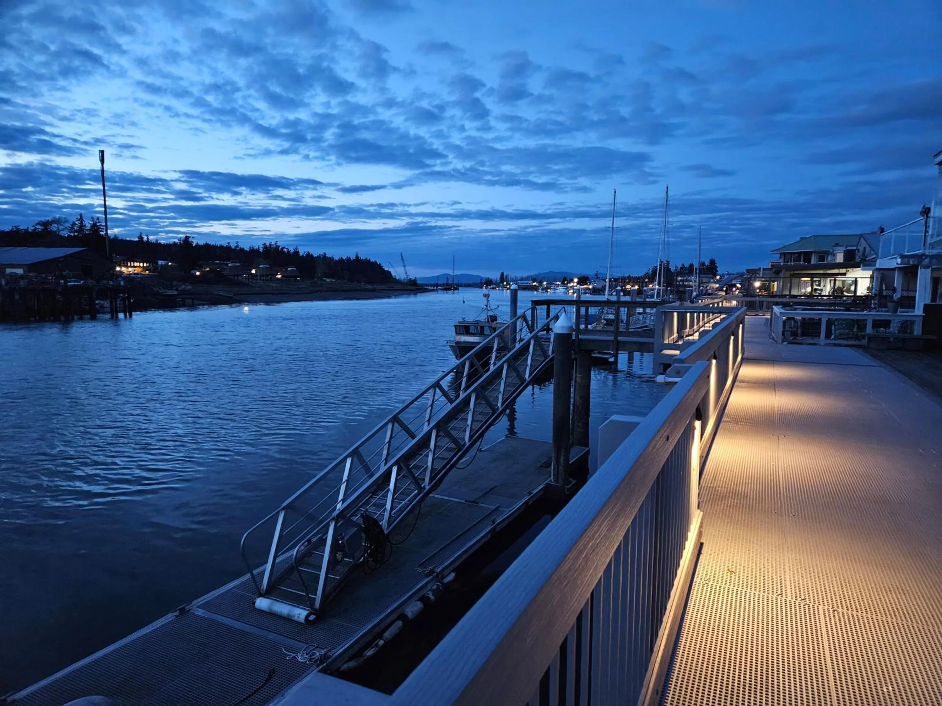 Night in Hotel Planter
