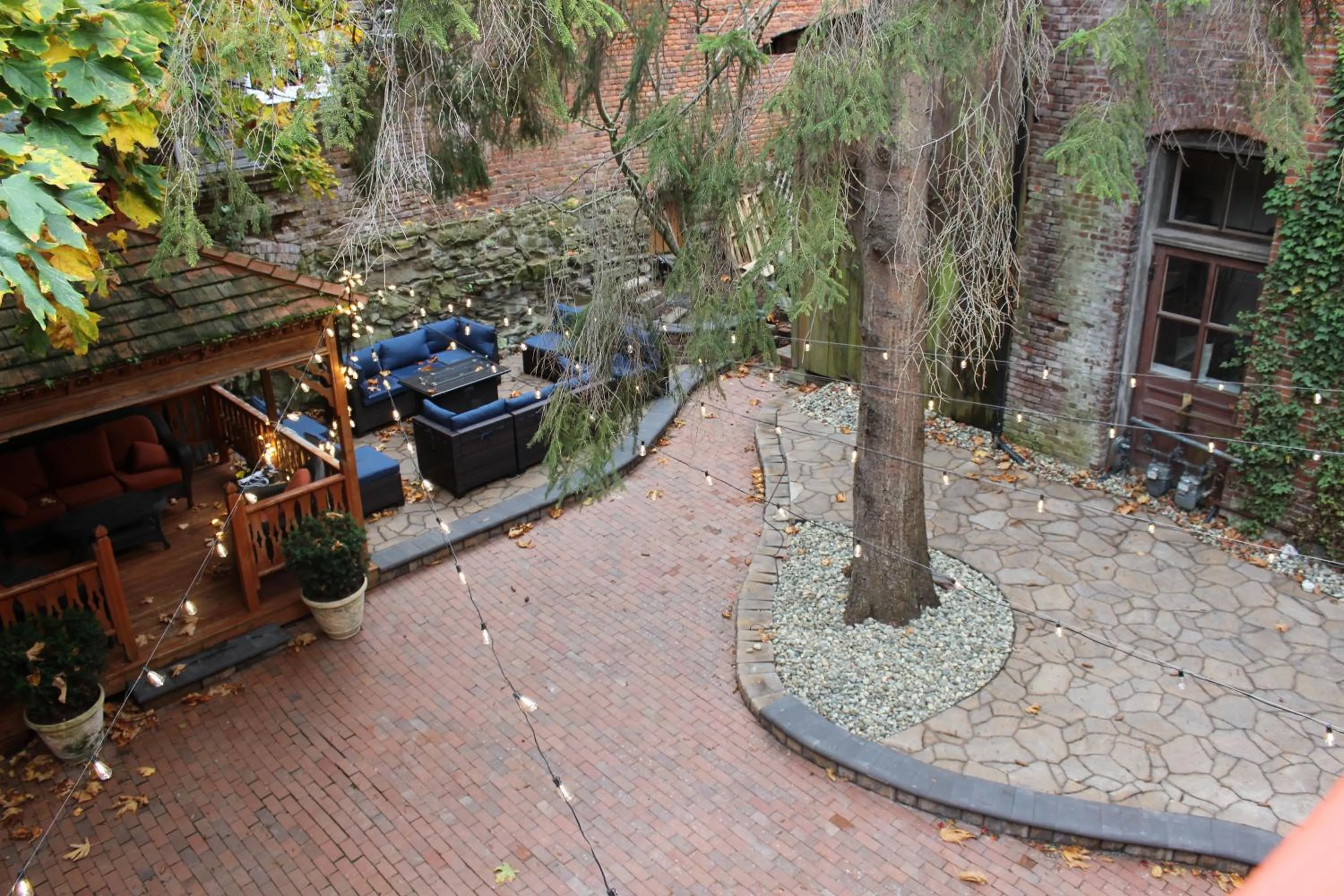 Day in Hotel Planter