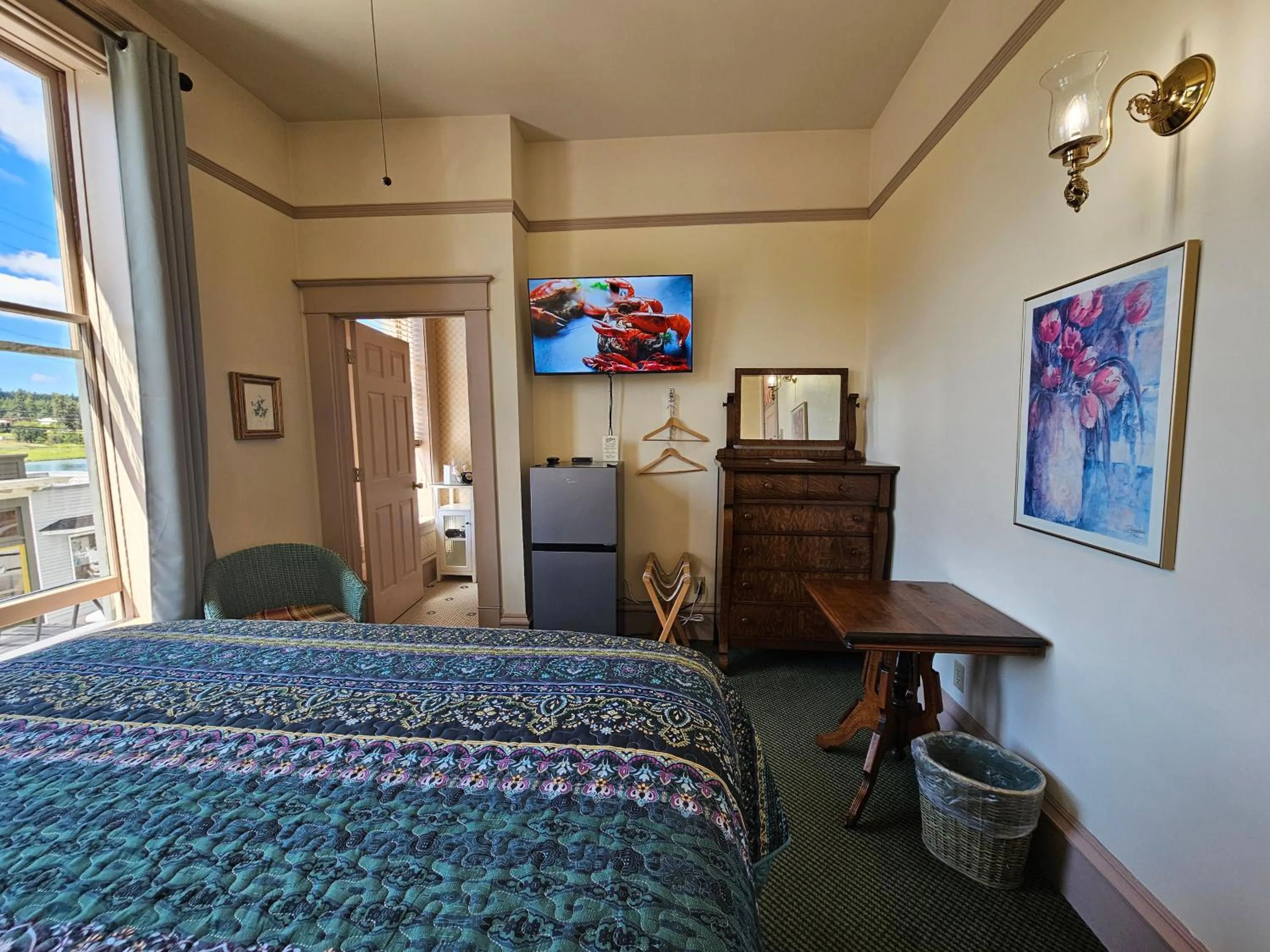 Bed in Hotel Planter