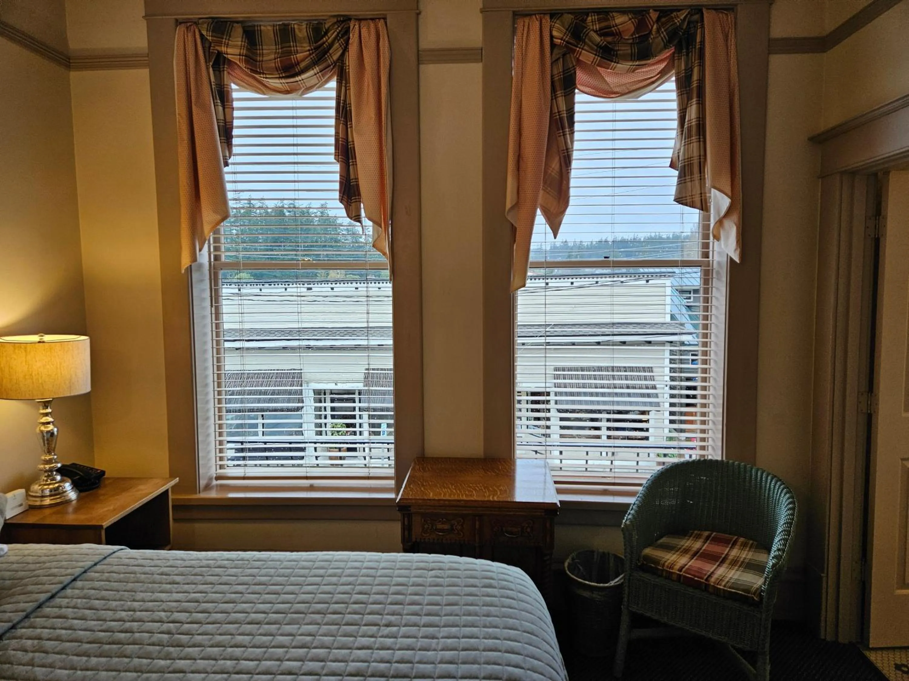 View (from property/room), Bed in Hotel Planter