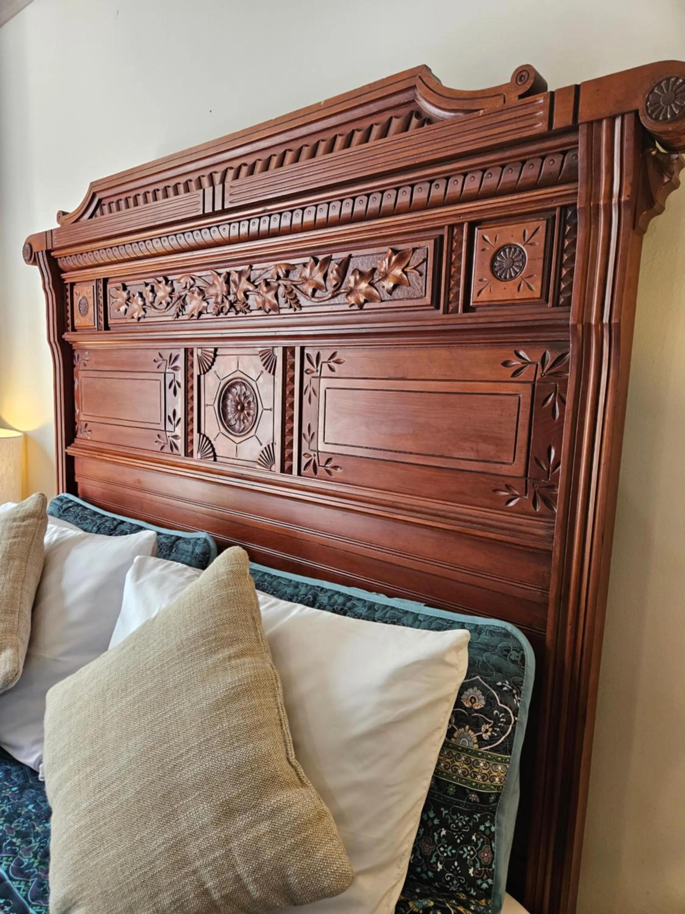 Bed in Hotel Planter