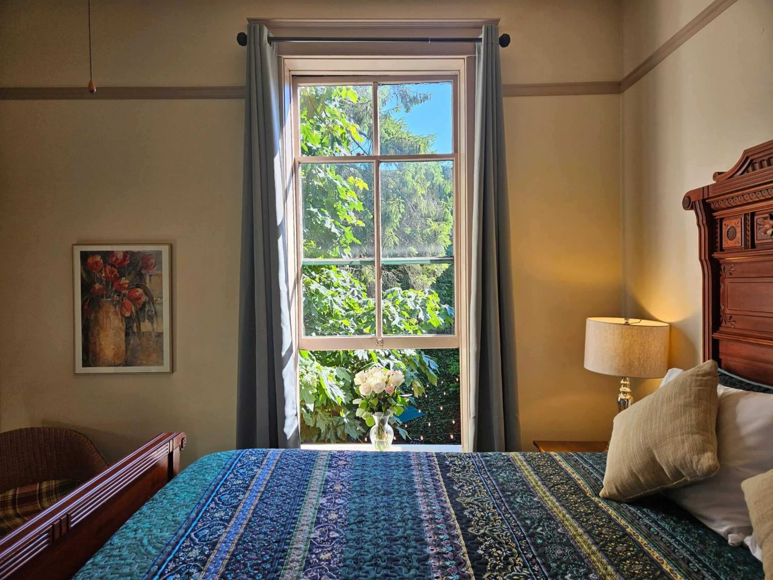 Bed in Hotel Planter