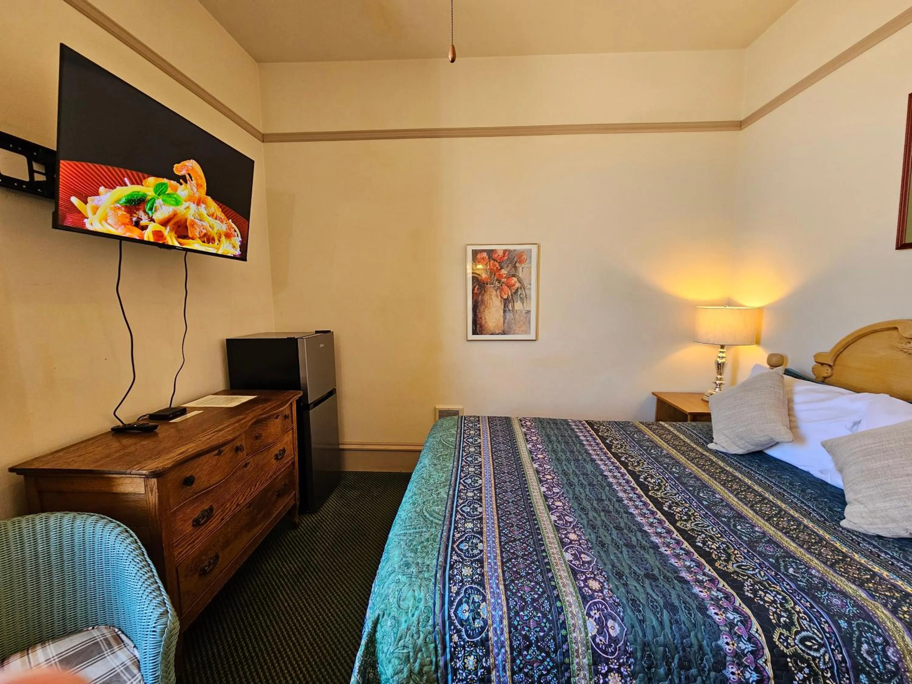 Bed in Hotel Planter