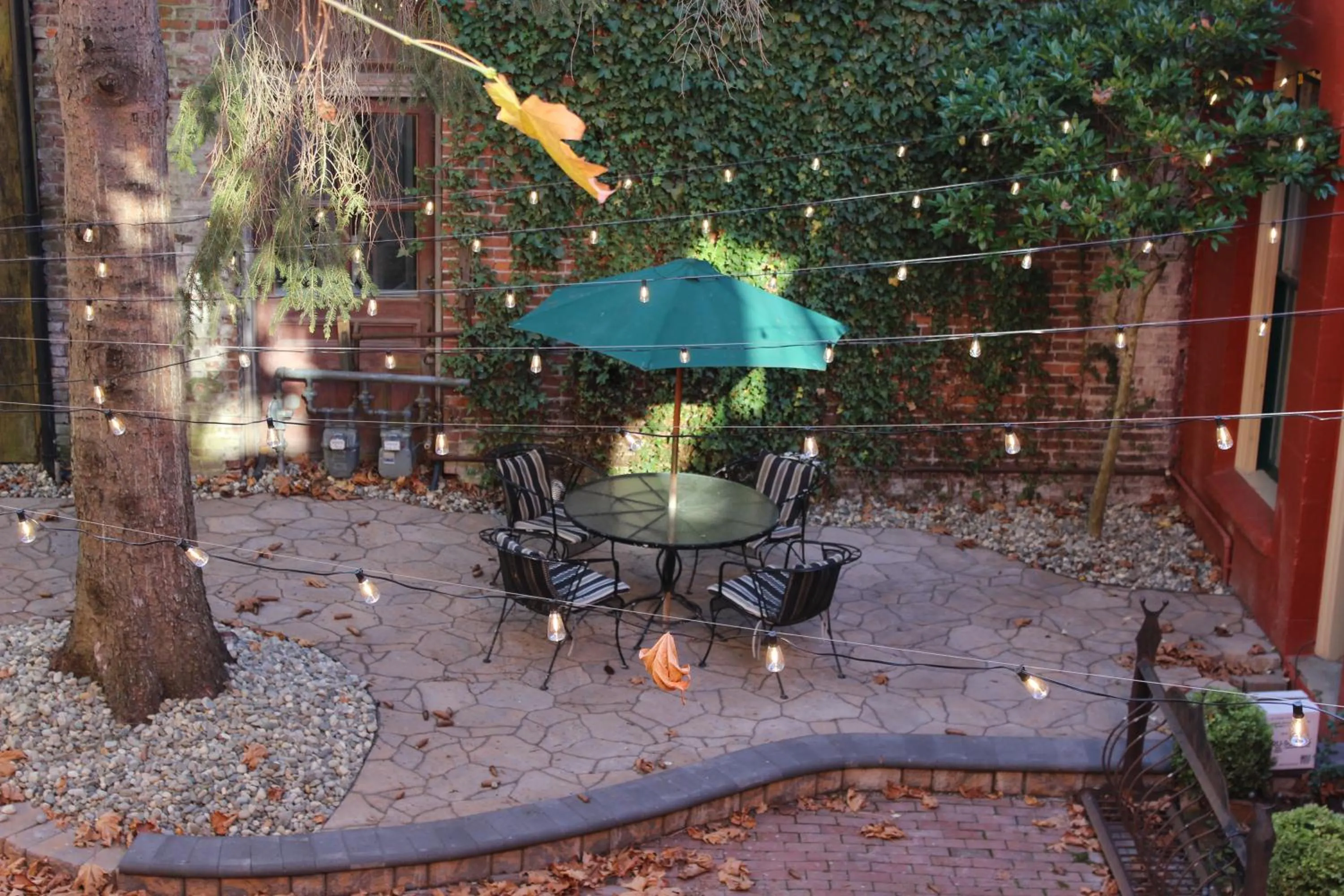 Patio in Hotel Planter