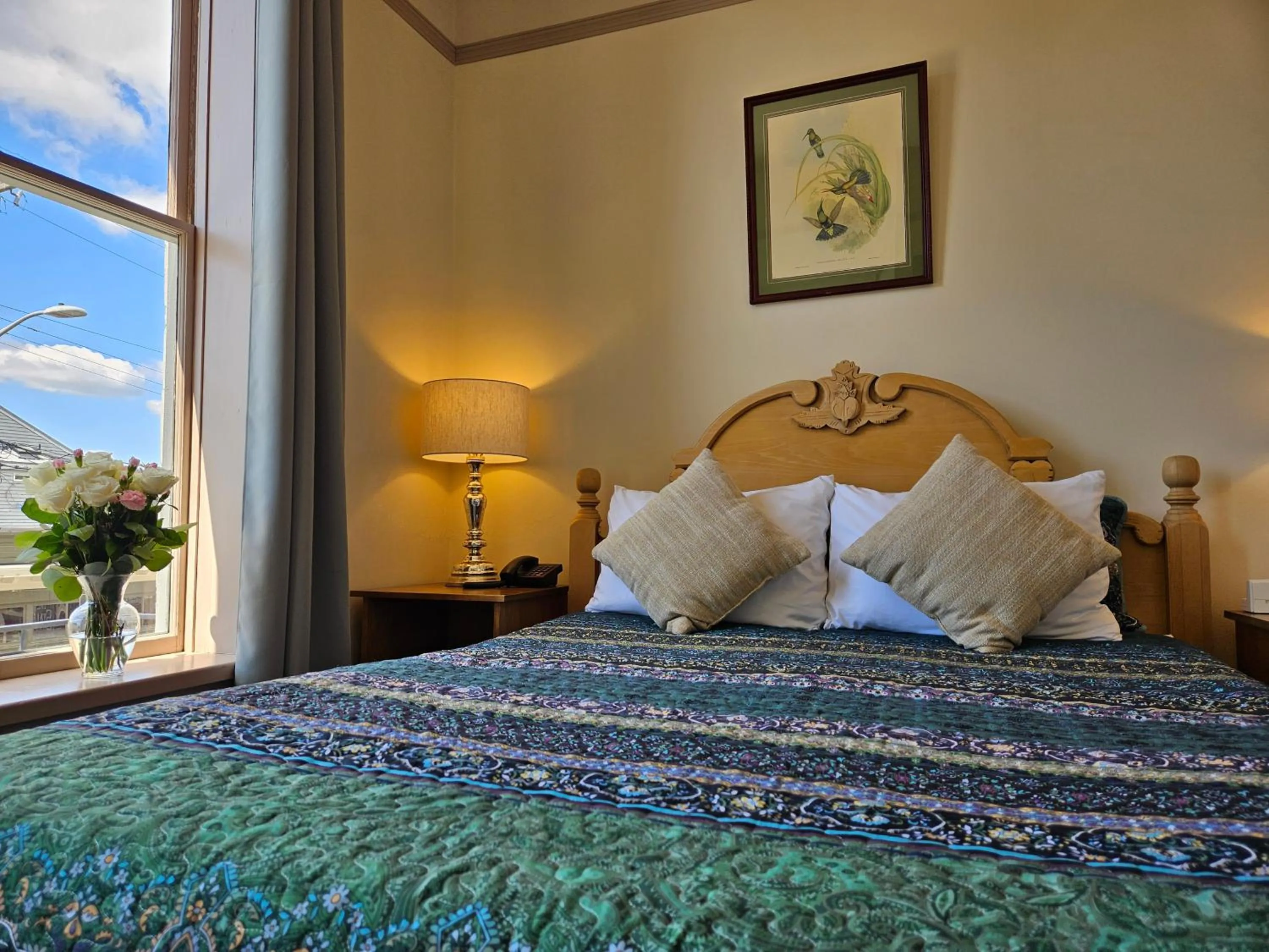 Bed in Hotel Planter