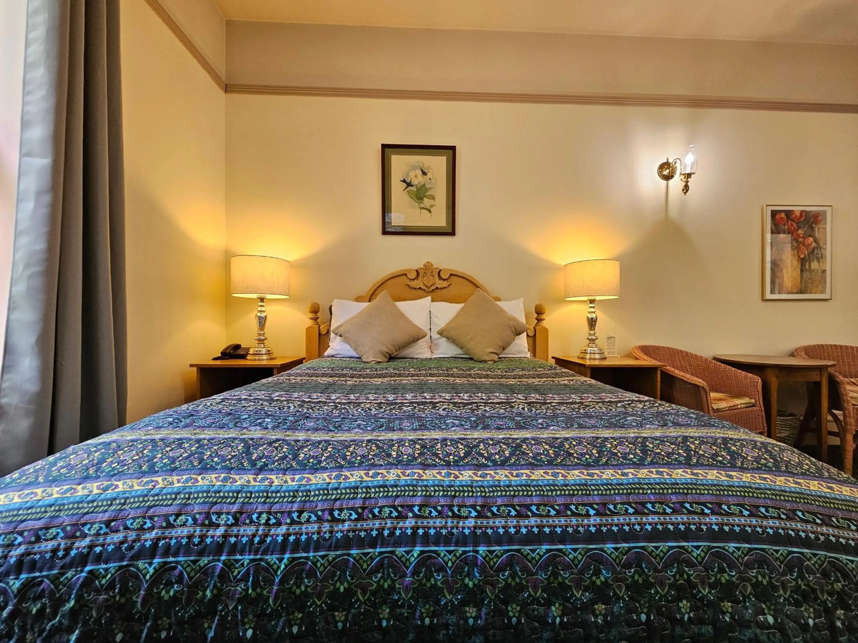 Bed in Hotel Planter