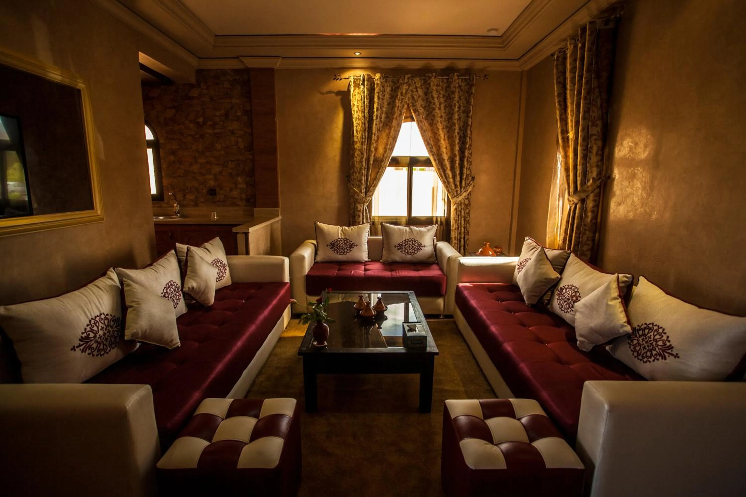 Deluxe Apartment - single occupancy in ApartHotel Nzaha