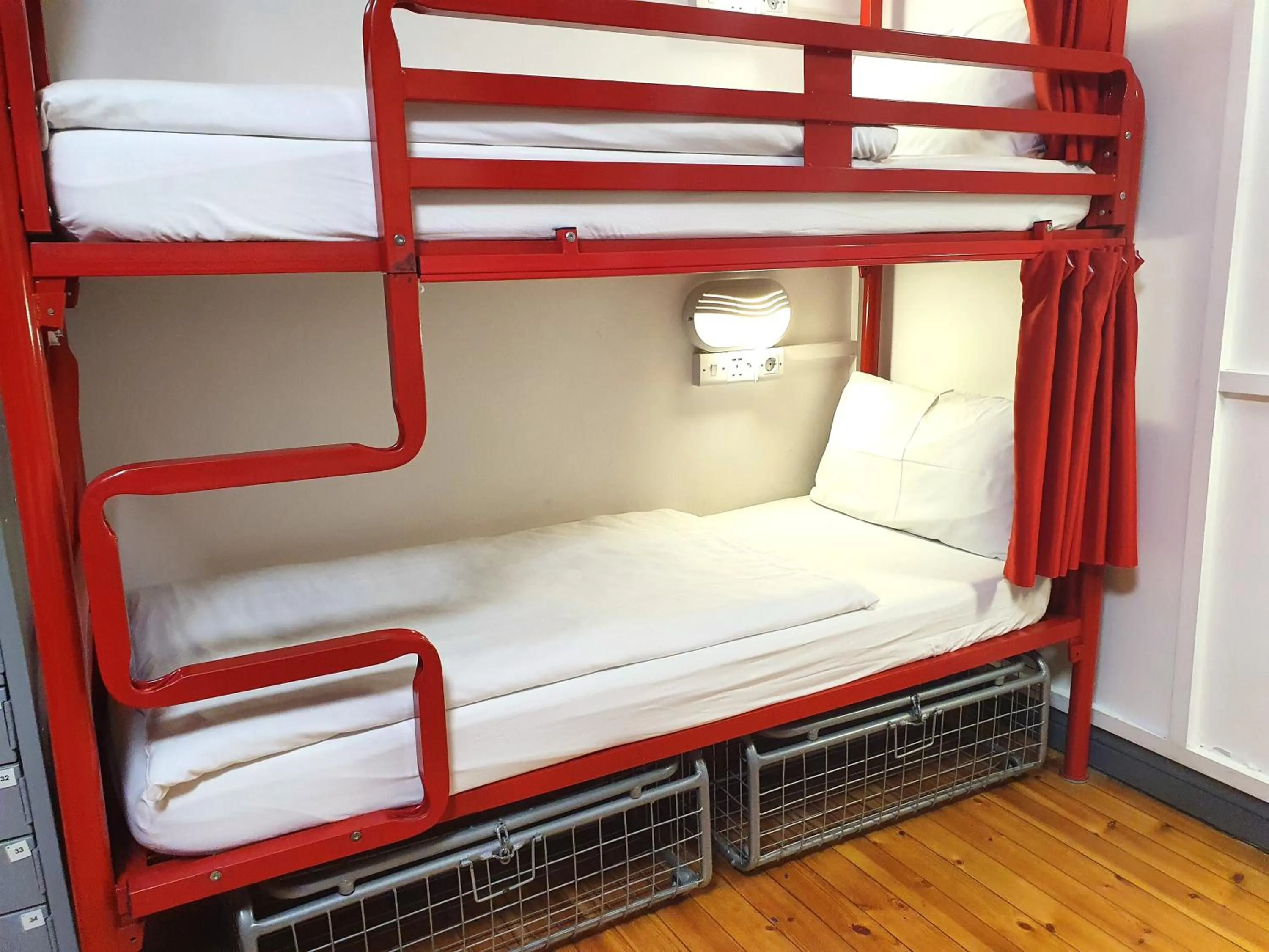 Bed in Galway City Hostel - Solo Traveller Hostel