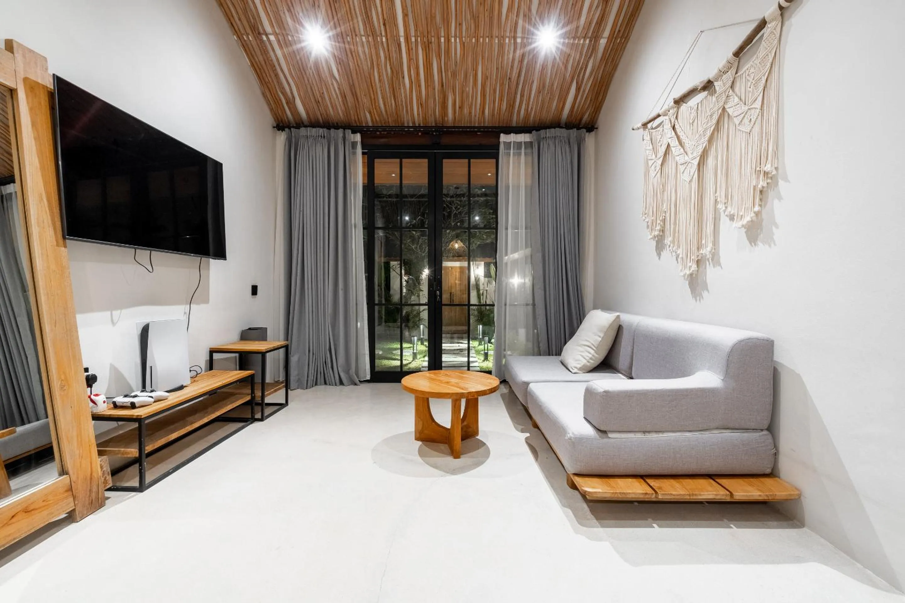 Night in Hijau Villa by EVDEkimi - Charming 2BR escape with Pool, Outdoor Lounge, Lush Garden - New Year's Offer