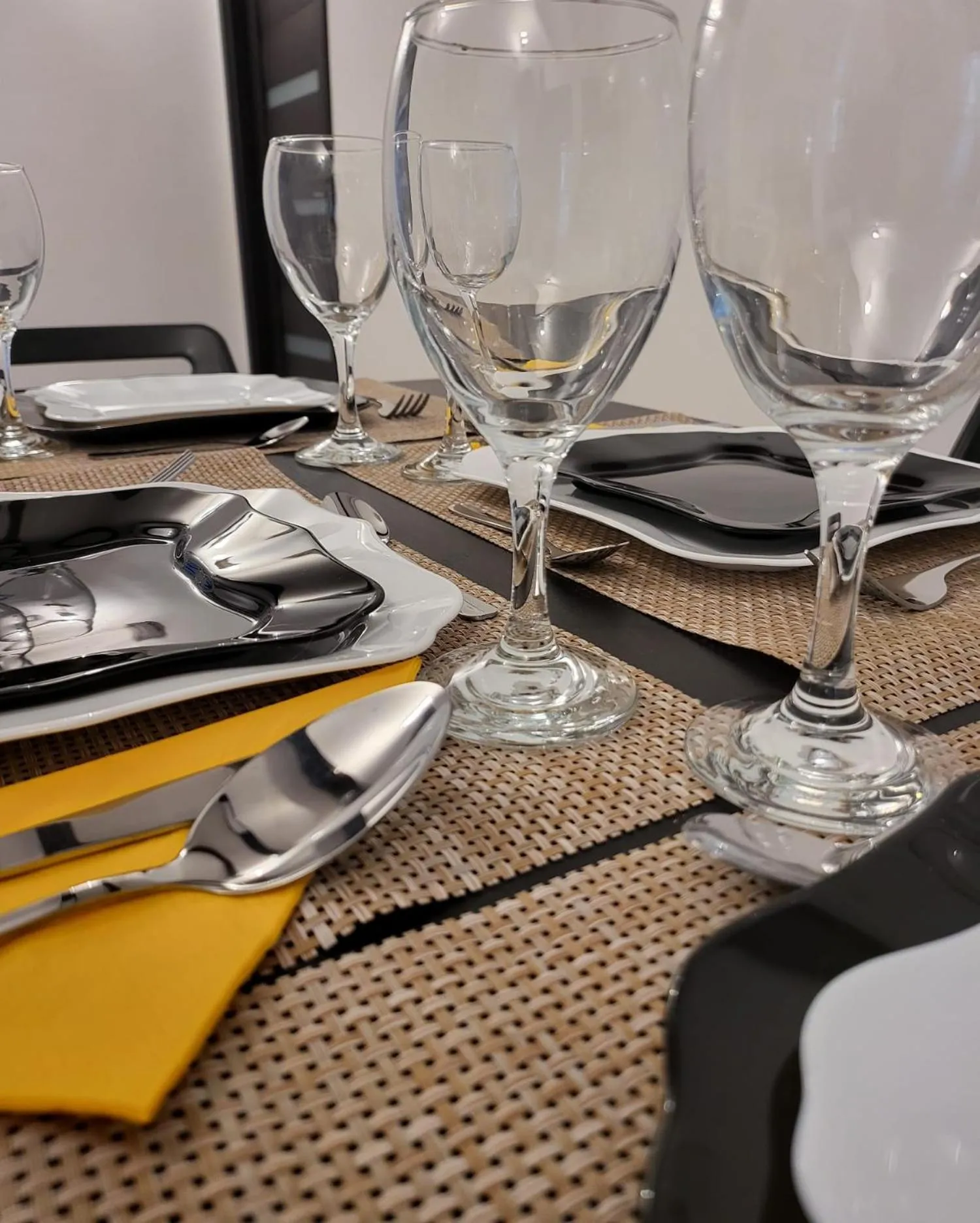 Restaurant/places to eat in Adac Boutique Hotel