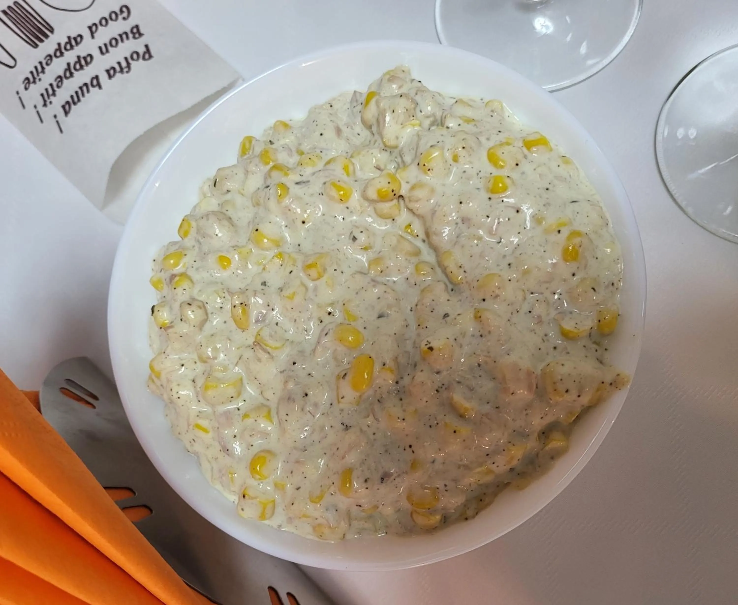 Restaurant/places to eat in Adac Boutique Hotel