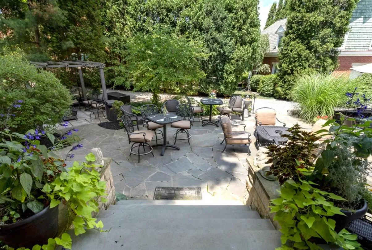 Garden in South Broadway Manor B&B - Near Fallingwater, Ohiopyle State Park, Hiking & Biking trails GAP