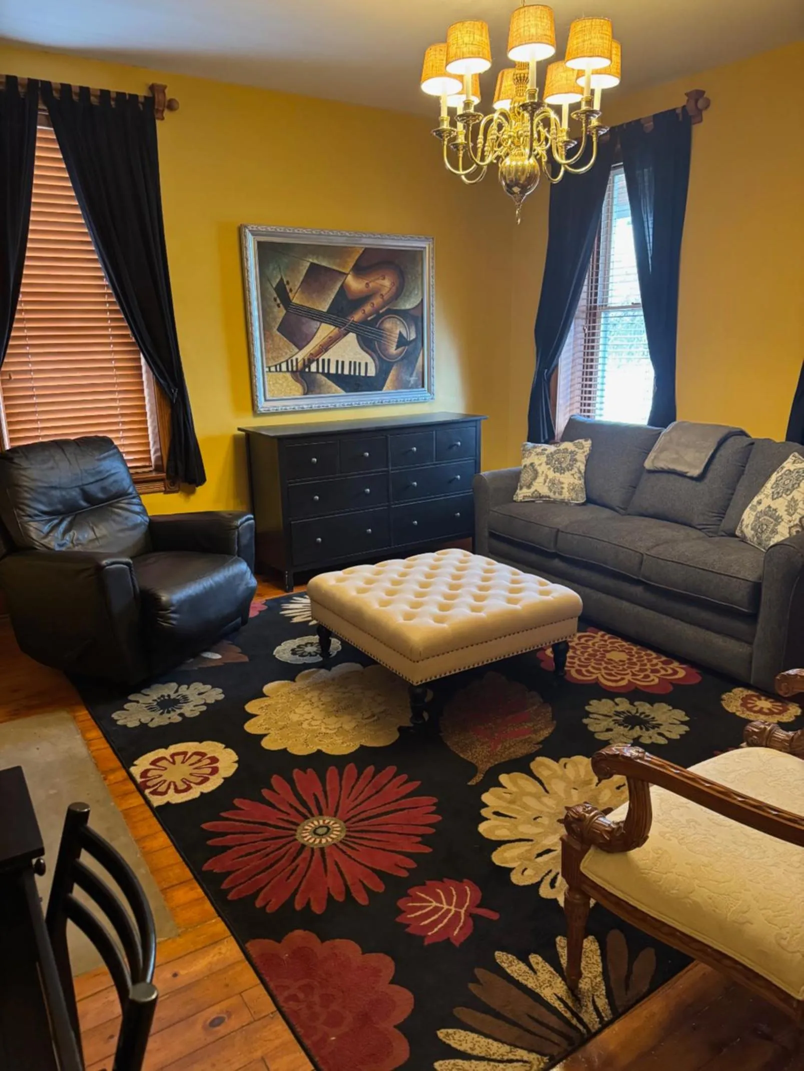 South Broadway Manor B&B - Near Fallingwater, Ohiopyle State Park, Hiking & Biking trails GAP