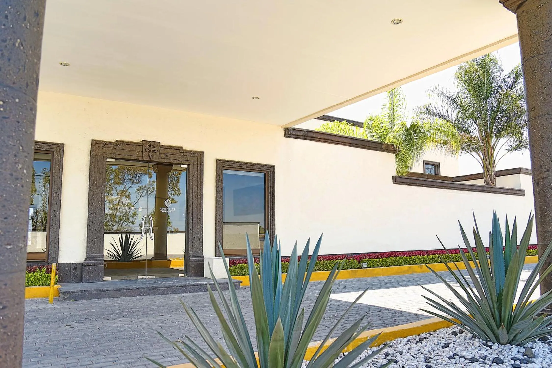 Facade/entrance in Hotel Victoria Inn