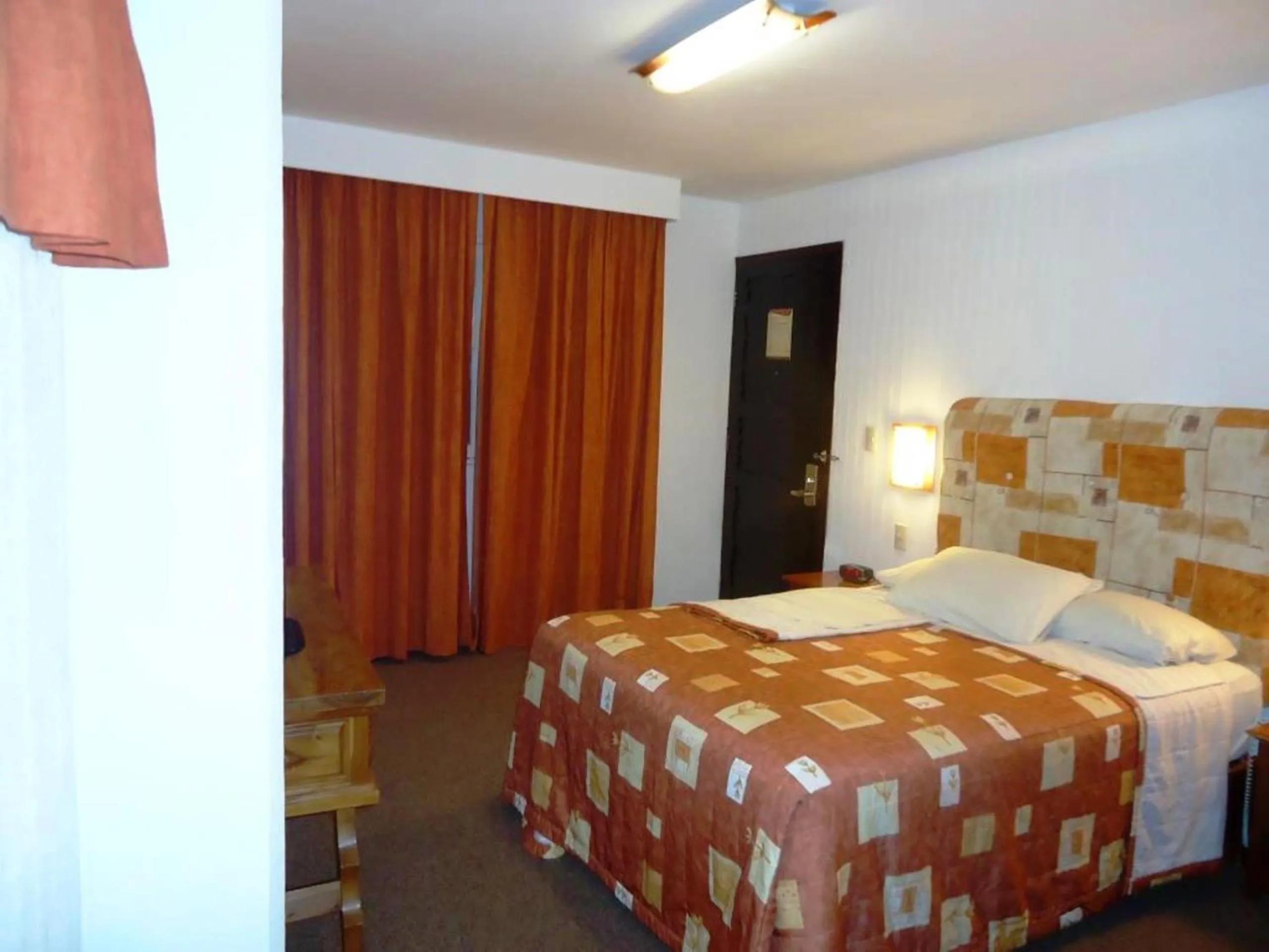 Bed in Hotel Villa de Cortez