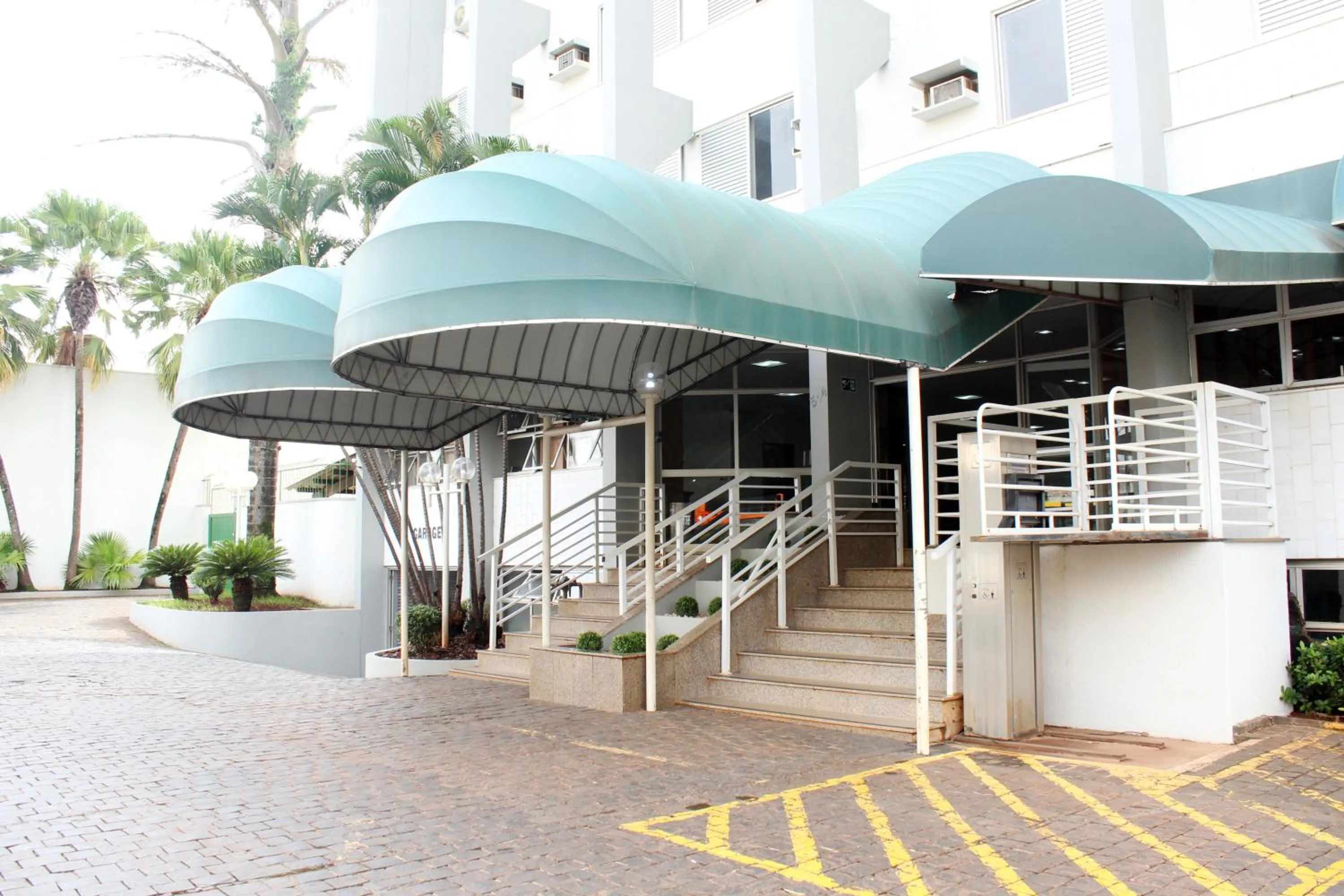 Property building in Days inn by Wyndham Uberlândia