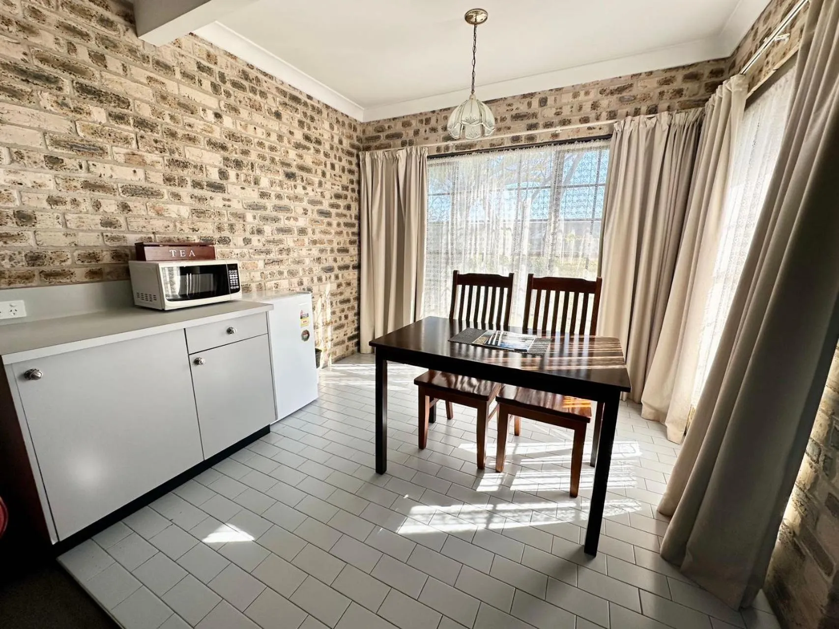 Dining area in Sir Francis Drake