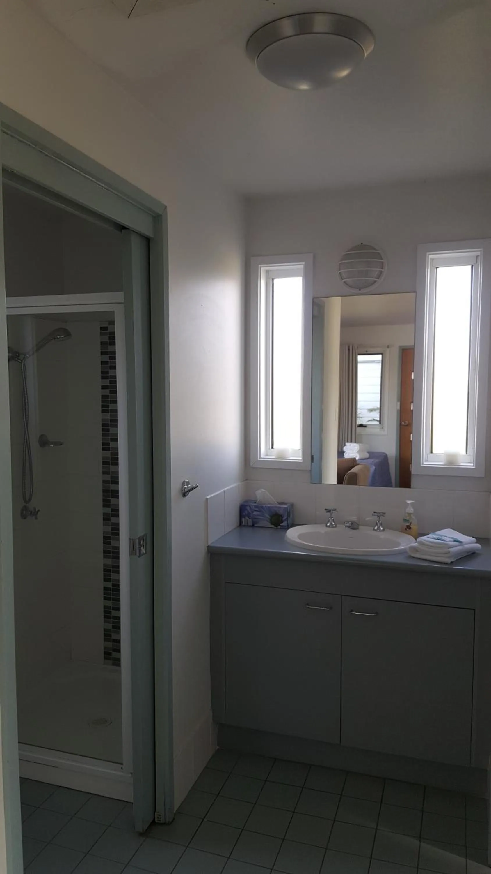 Day in Huskisson Holiday Motel Cabins