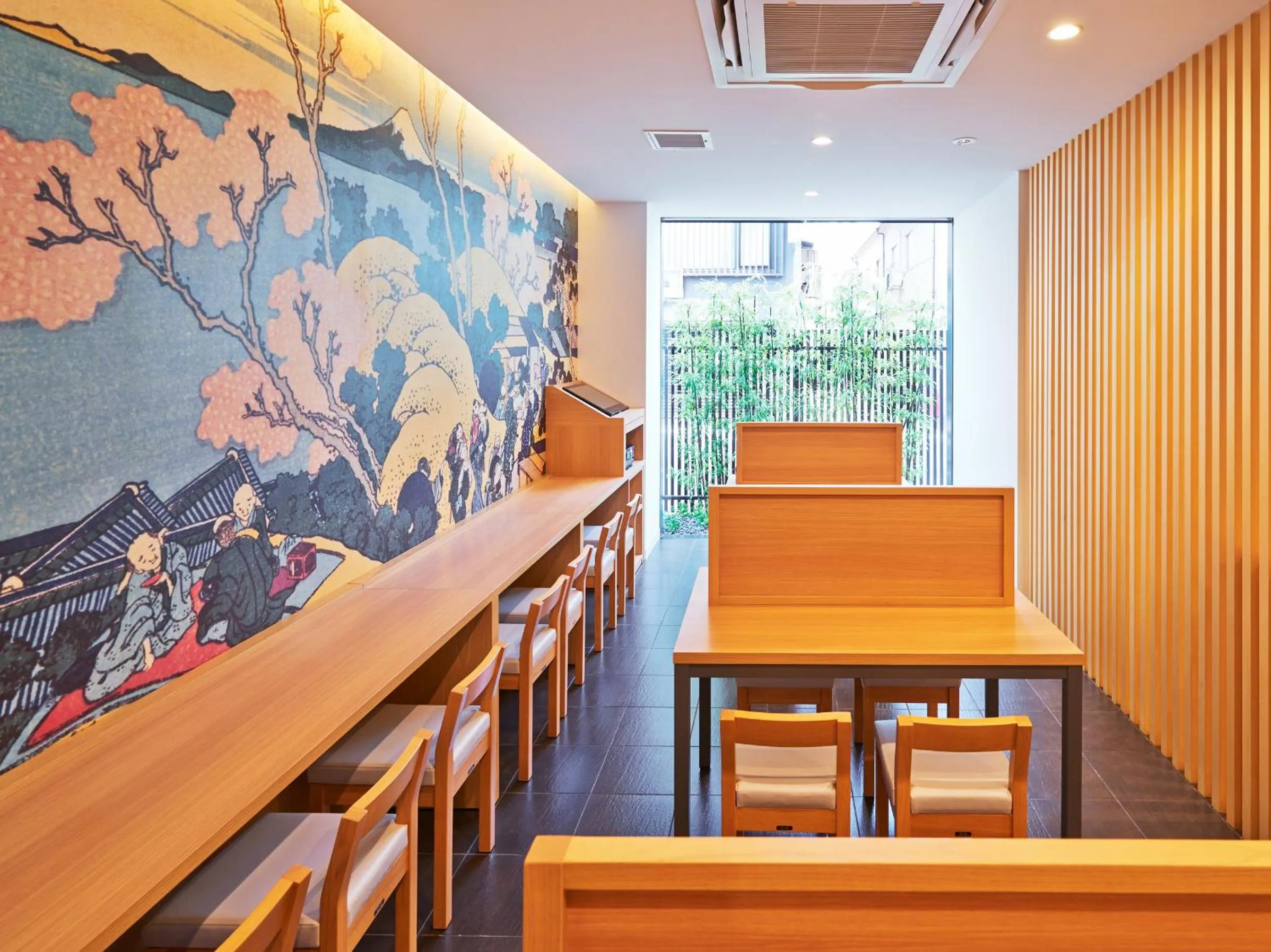 Lobby or reception in Super Hotel Shinagawa Shinbanba