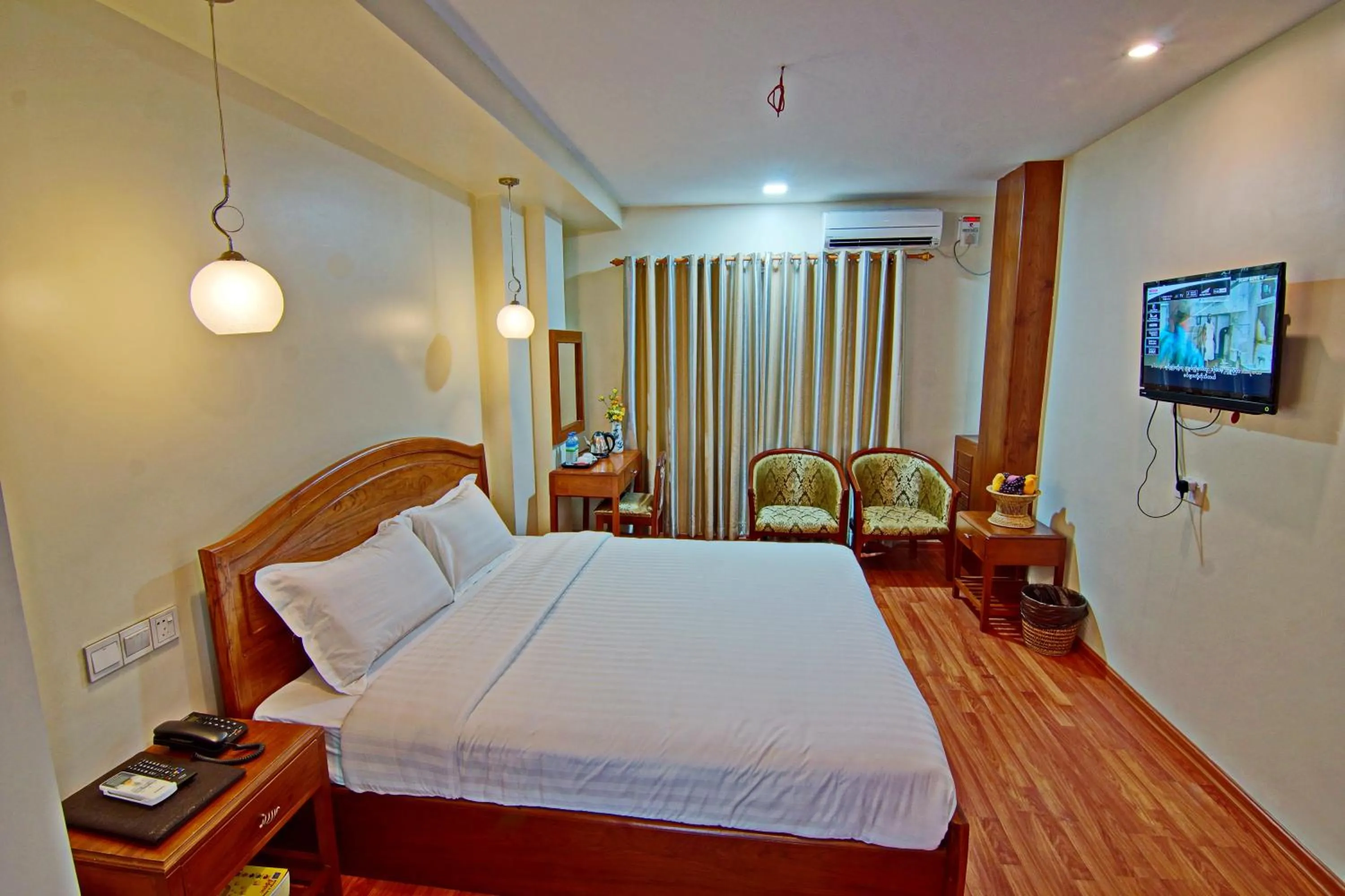 Bedroom, Bed in Royal Pearl Hotel