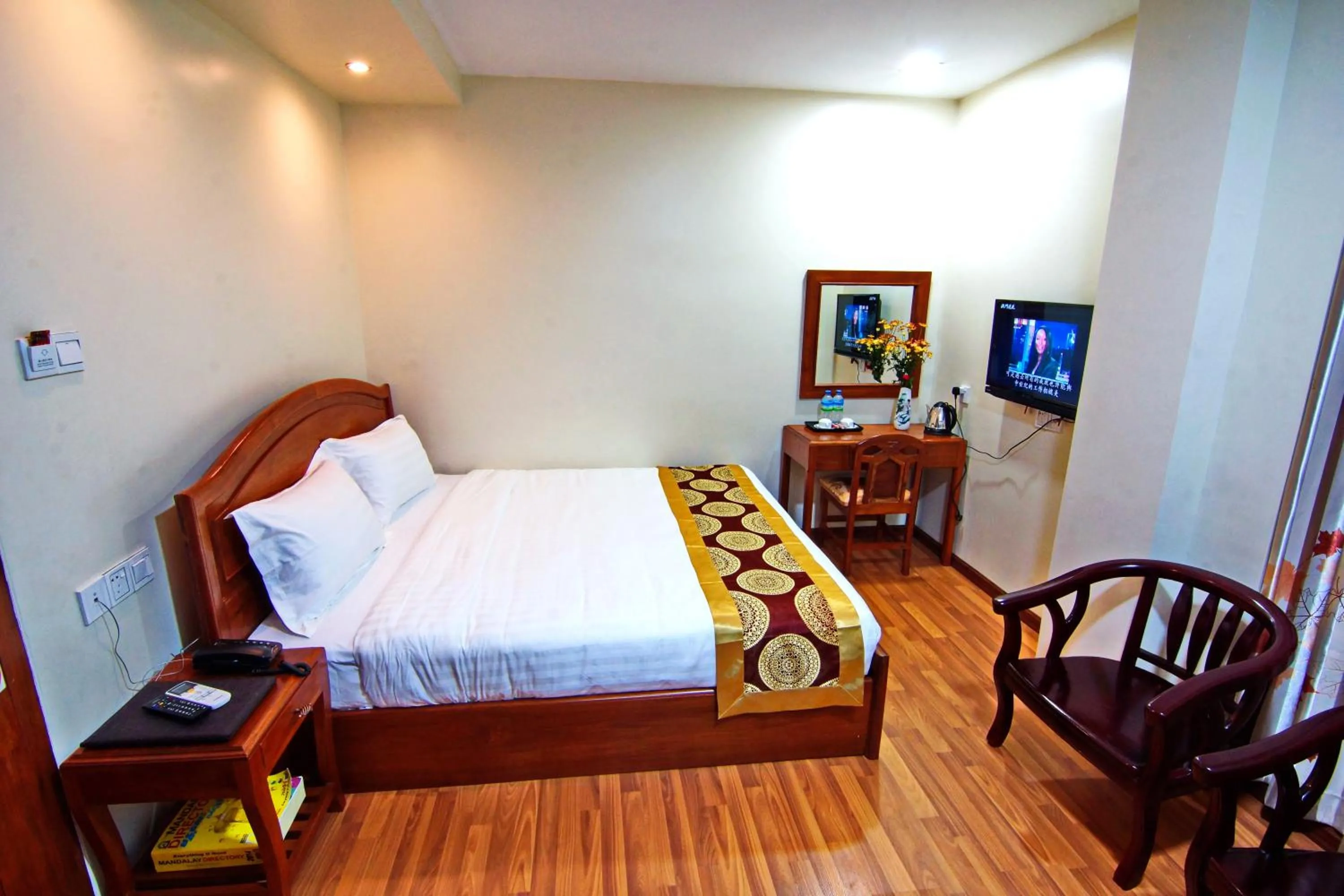 Bedroom, Bed in Royal Pearl Hotel