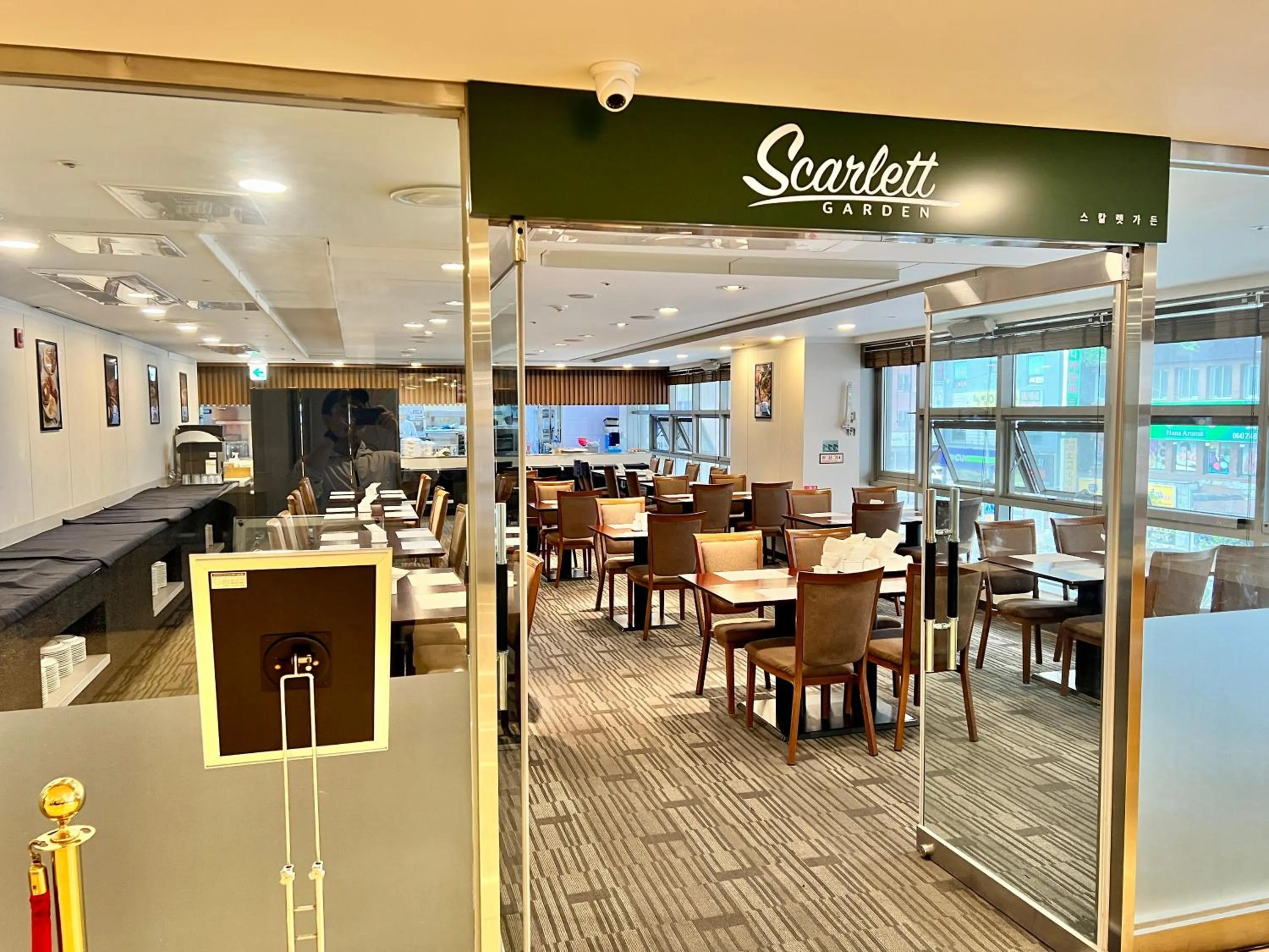 Restaurant/places to eat in J-Grand Hotel