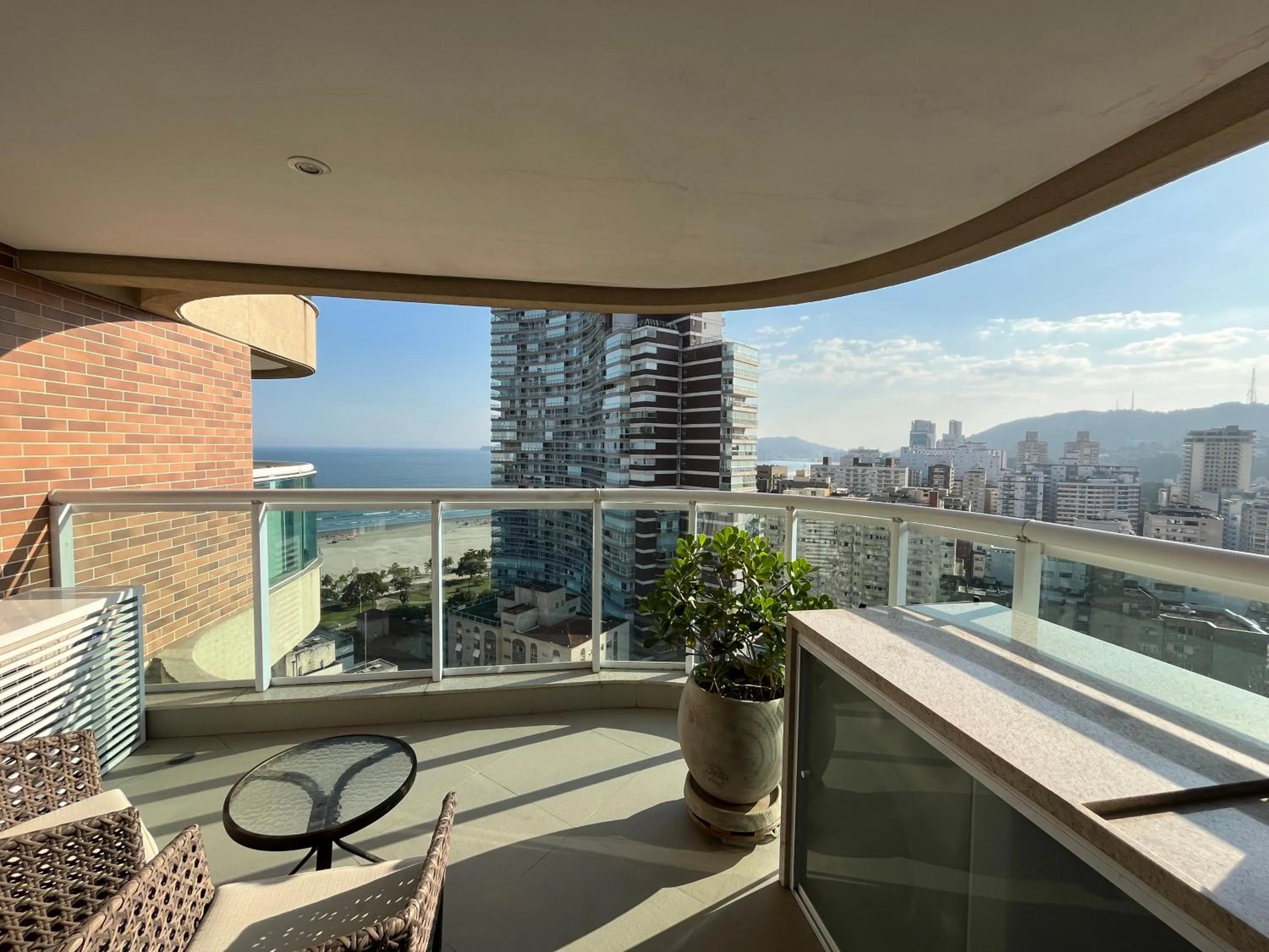 Unique Vista Mar em Santos Ap 2104