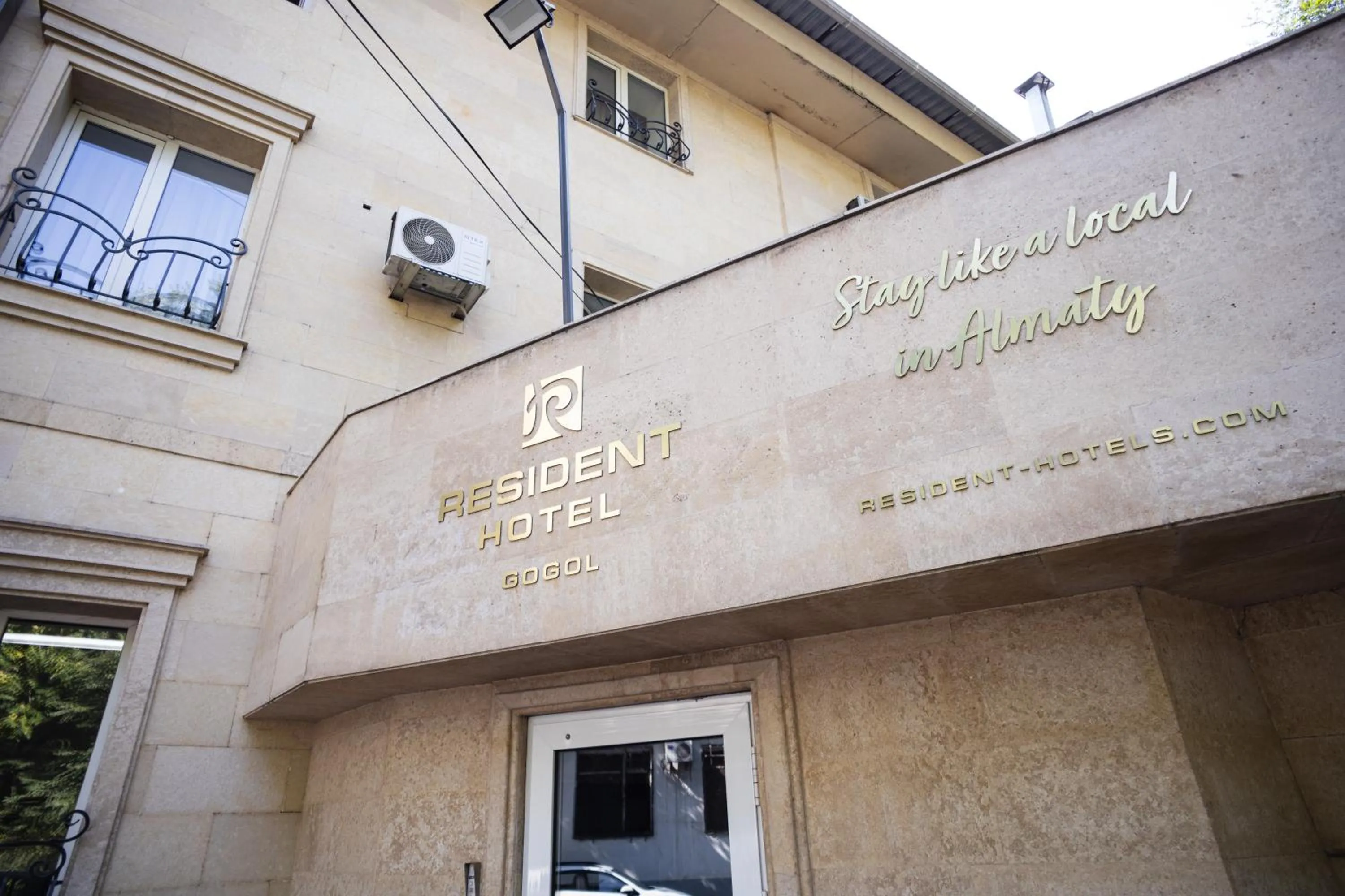 Resident Hotel Gogol