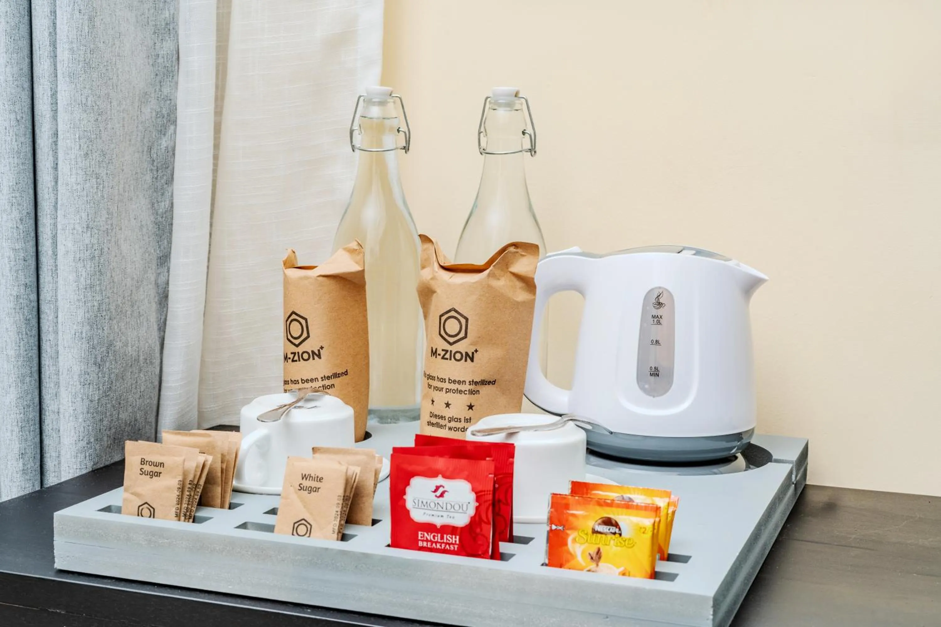 Coffee/tea facilities in Mzion Hotel Weligama