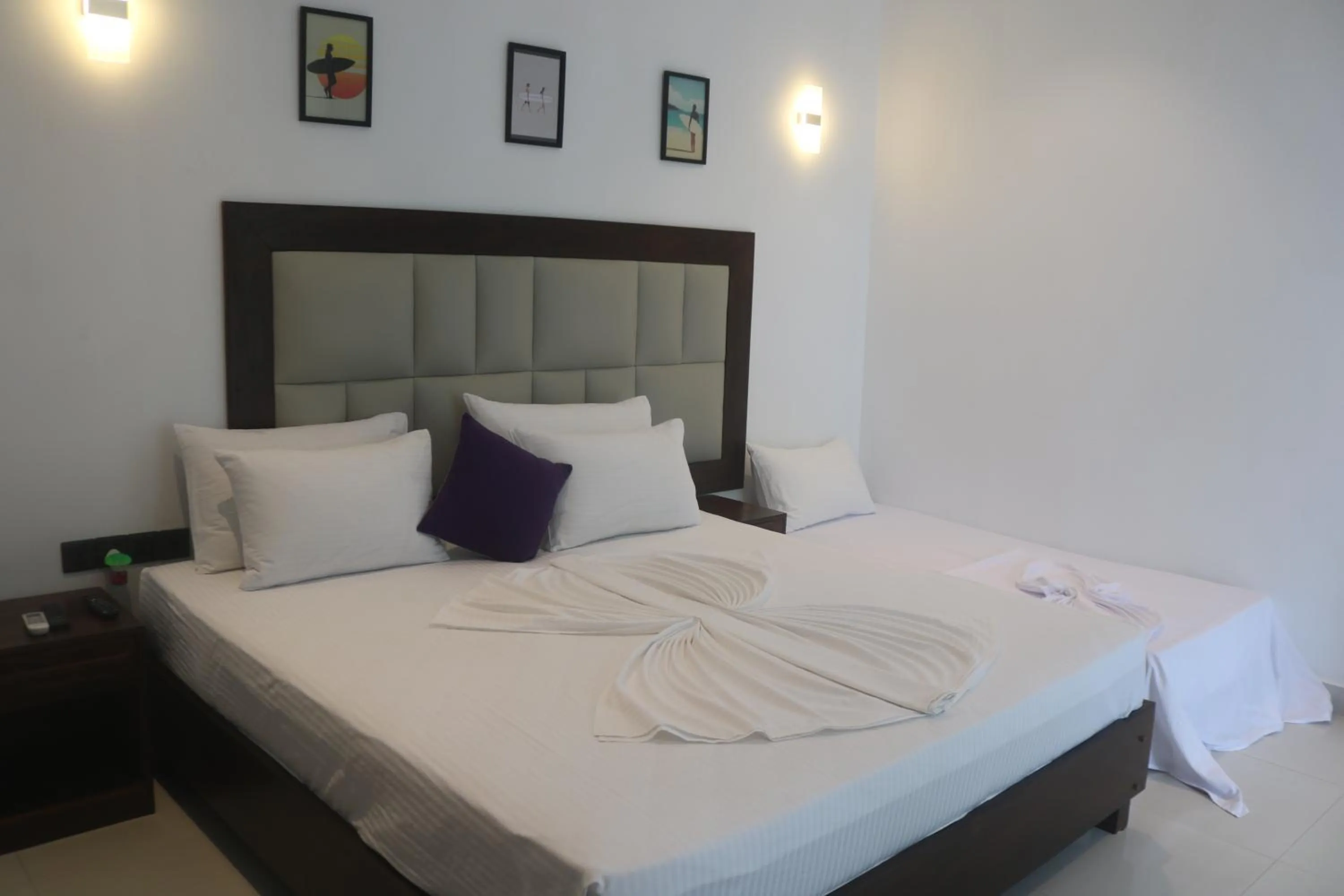 Bed in Mzion Hotel Weligama
