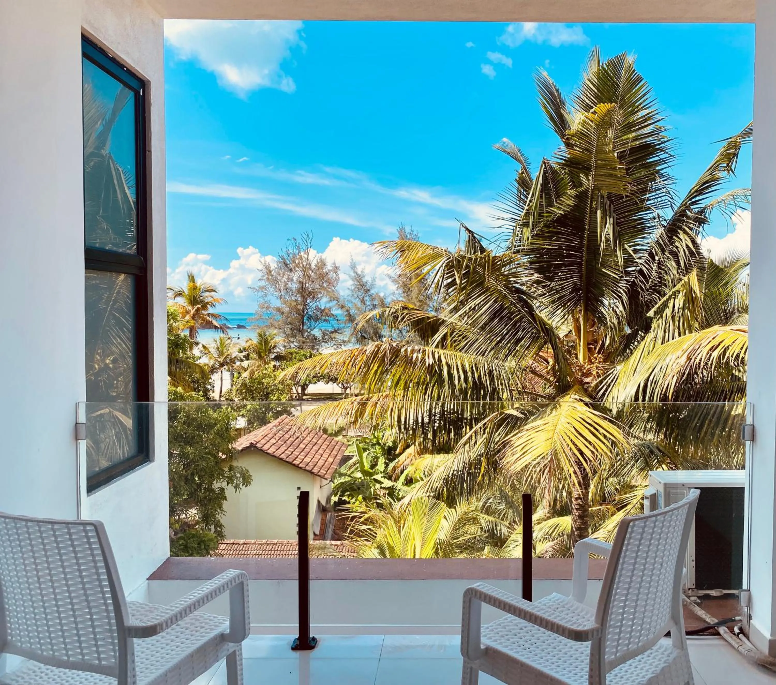 Sea view in Mzion Hotel Weligama