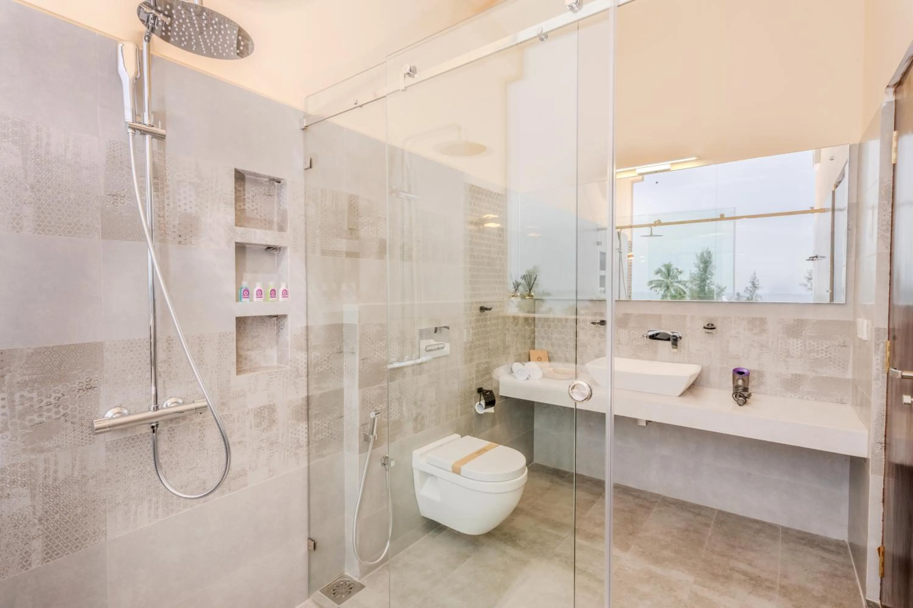 Bathroom in Mzion Hotel Weligama