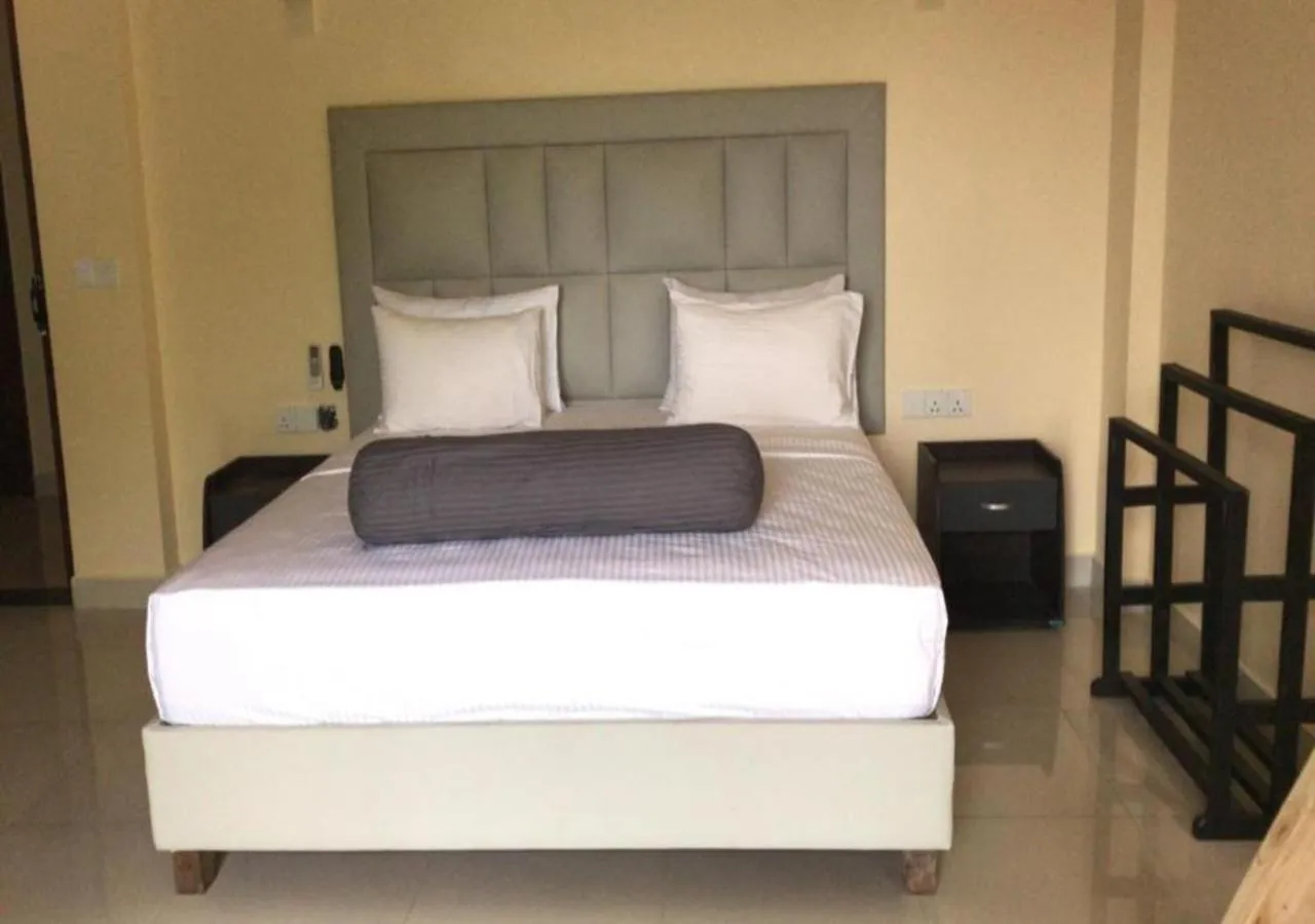 Bed in Mzion Hotel Weligama
