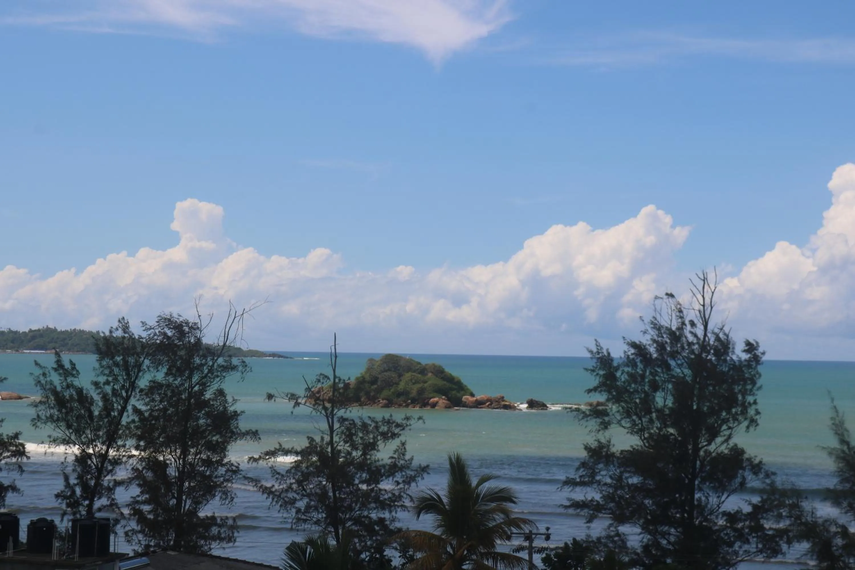 Beach in Mzion Hotel Weligama