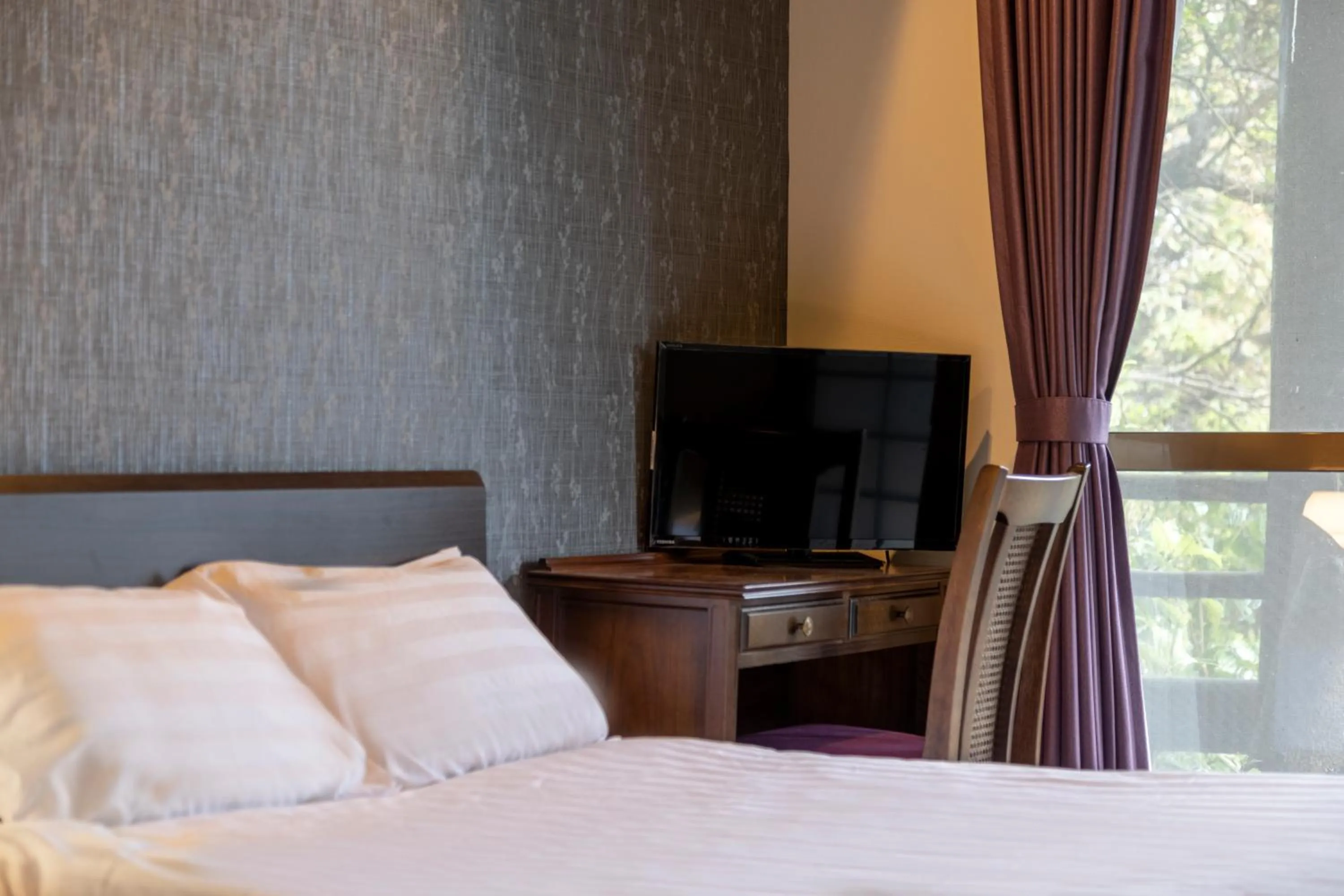 Bedroom, Bed in Chidorian