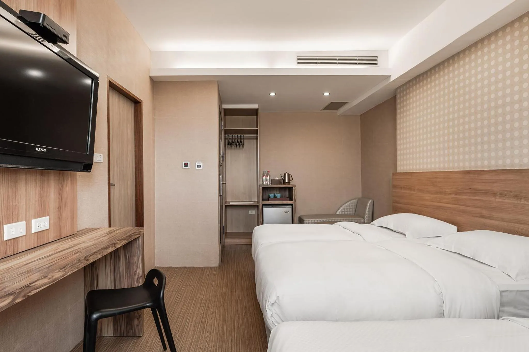 Bed in The Riverside Hotel Hengchun