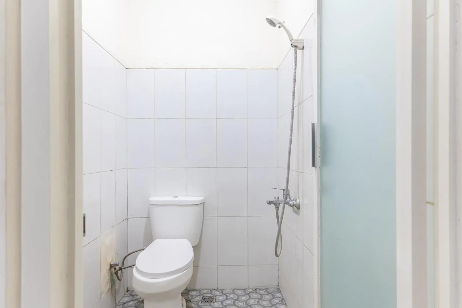 Bathroom in TwoSpaces Living at Panorama Eco Stay, Batu Malang