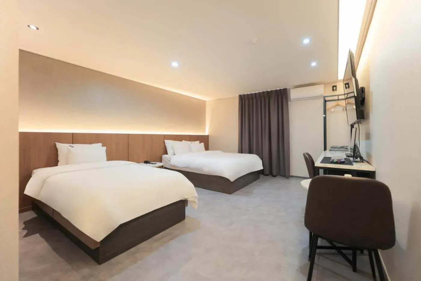 Deluxe Twin Room in Hwaseong Stay13 Hotel Deluxe Twin Room in Hwaseong Stay13 Hotel